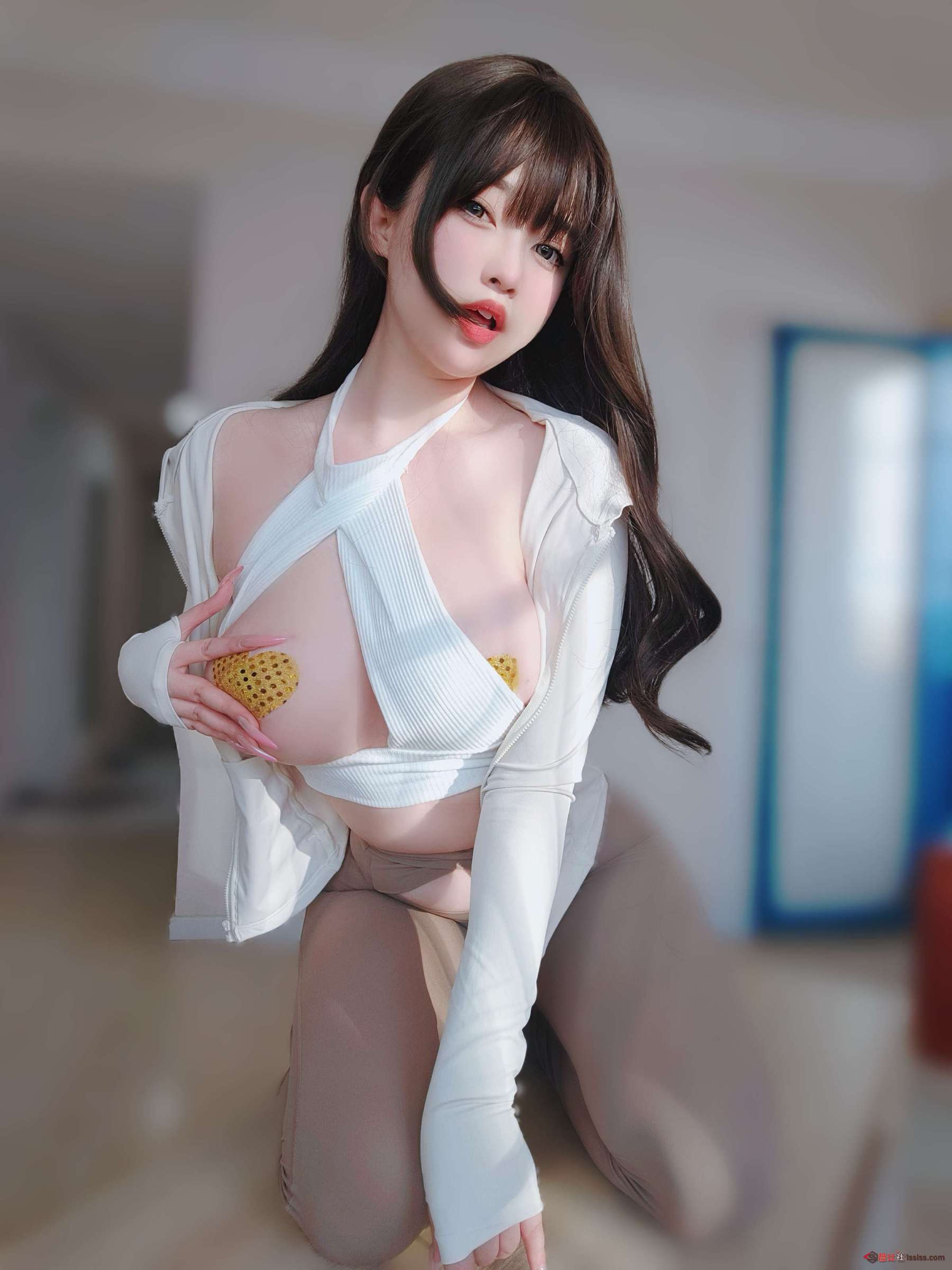 https://www.lss77.com/wp-content/uploads/2023/10/1696587838-93dd4de5cddba2c-1800x2400.jpg
