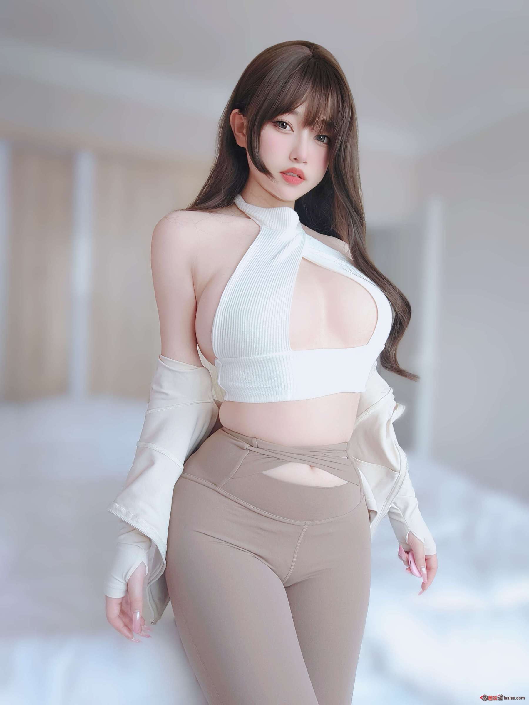 https://www.lss77.com/wp-content/uploads/2023/10/1696588334-73f7634ab3f381f-1800x2400.jpg