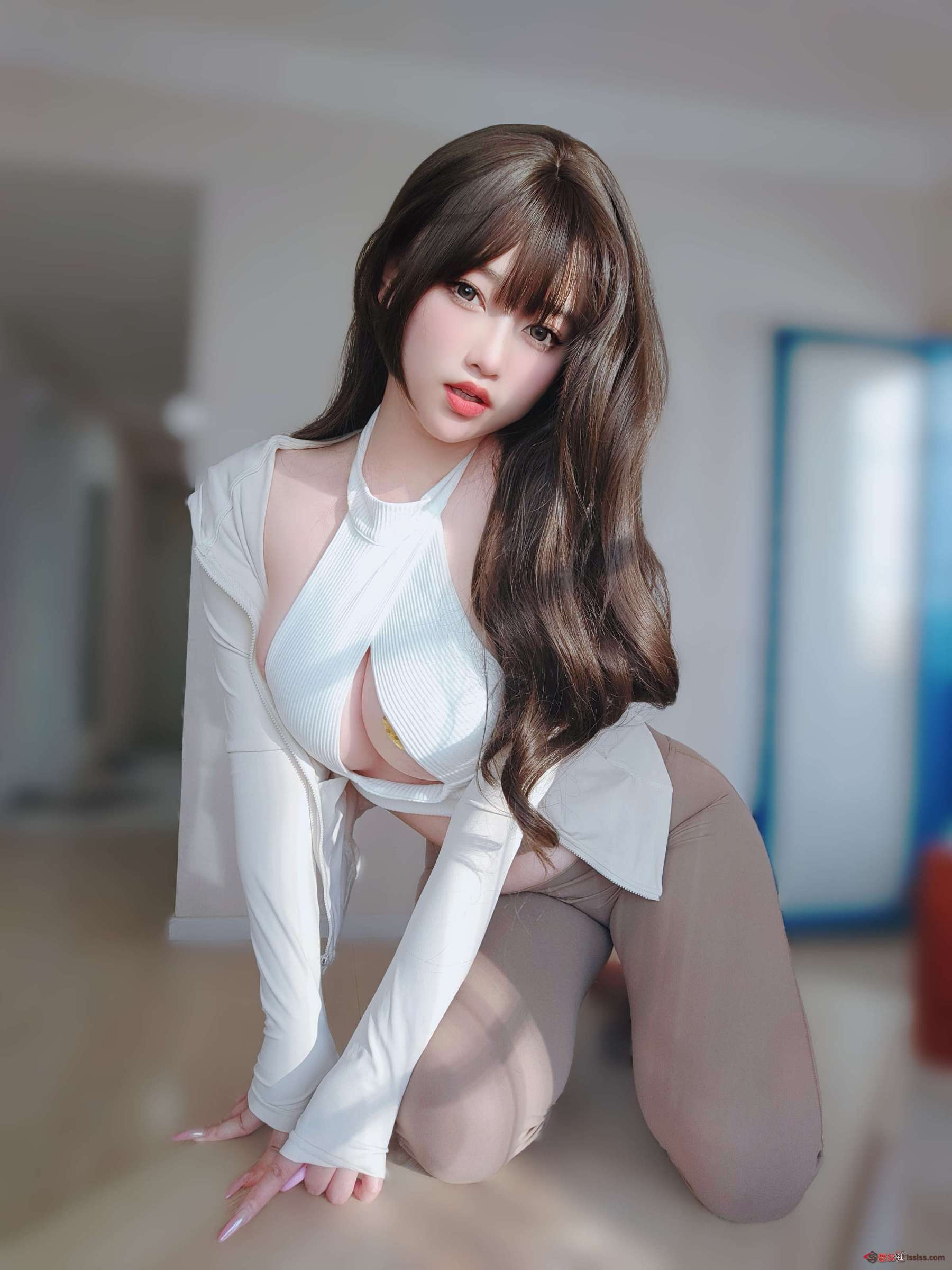 https://www.lss77.com/wp-content/uploads/2023/10/1696588363-7658d0d2112eb26-1800x2400.jpg