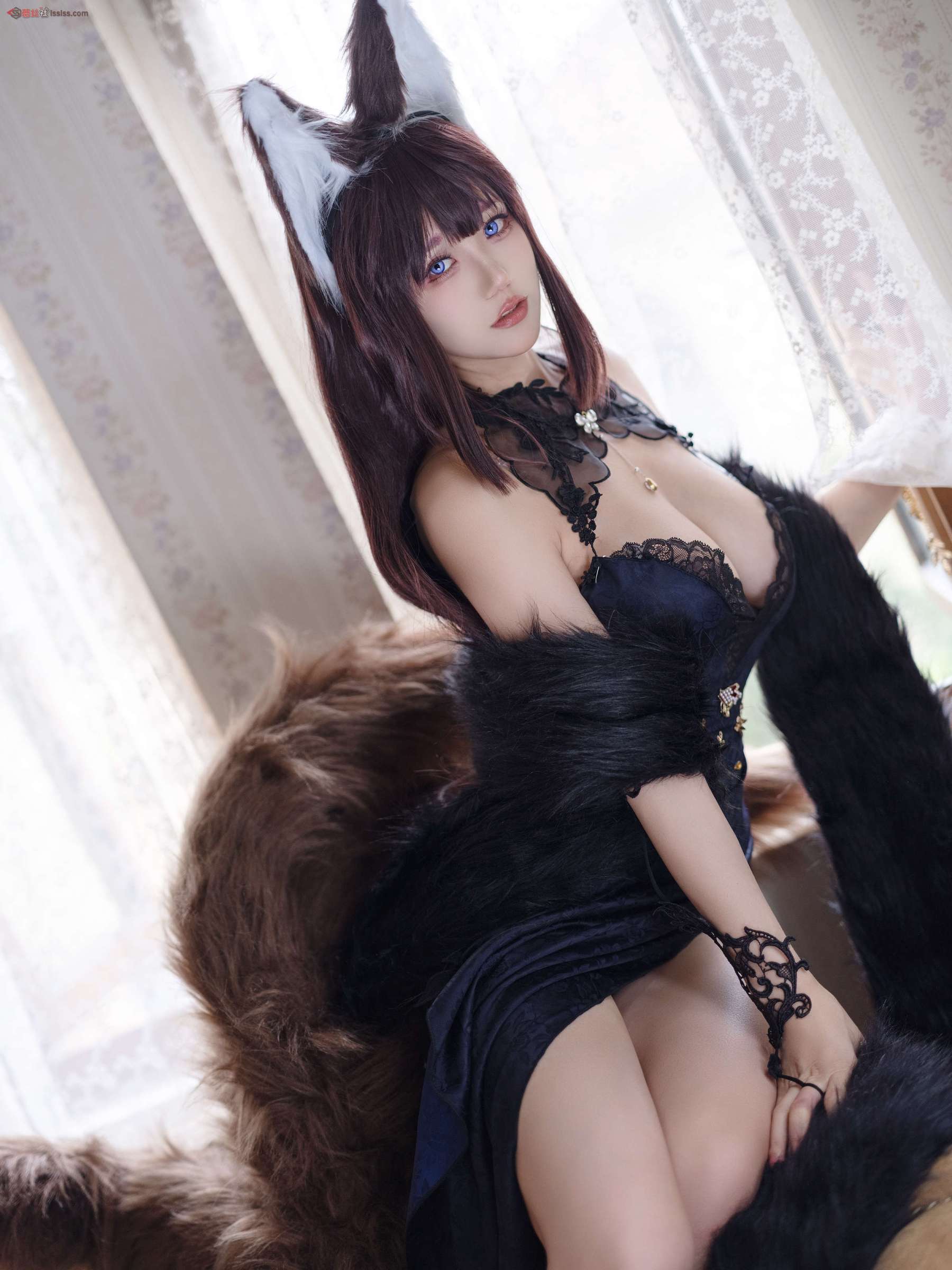 https://www.lss77.com/wp-content/uploads/2023/10/1696913840-96a3be3cf272e01-1800x2400.jpg