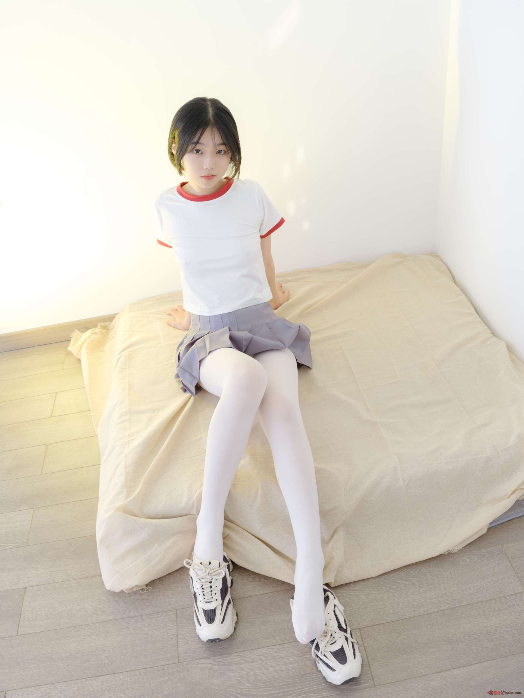 https://www.lss77.com/wp-content/uploads/2023/10/1697109077-e88a49bccde359f-1800x2400.jpg