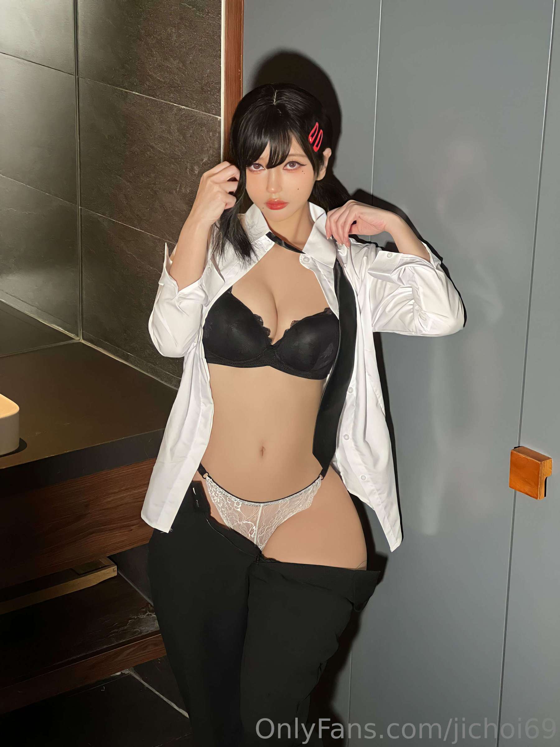 https://www.lss77.com/wp-content/uploads/2023/10/1697472608-e88a49bccde359f-1800x2400.jpg