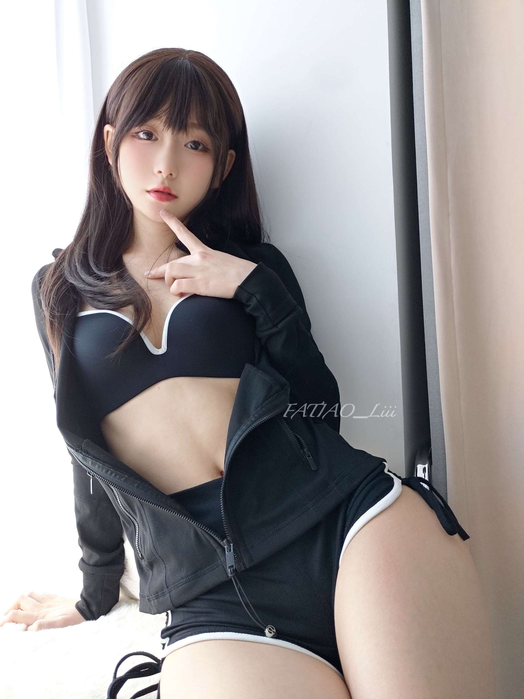https://www.lss77.com/wp-content/uploads/2023/10/1697475875-31c8f1568c7dd69-1800x2400.jpg