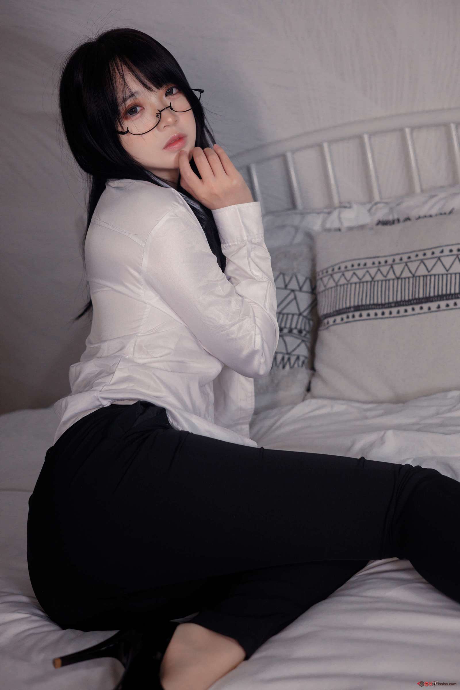 https://www.lss77.com/wp-content/uploads/2023/10/1697989088-c20ad4d76fe9775-1600x2400.jpg
