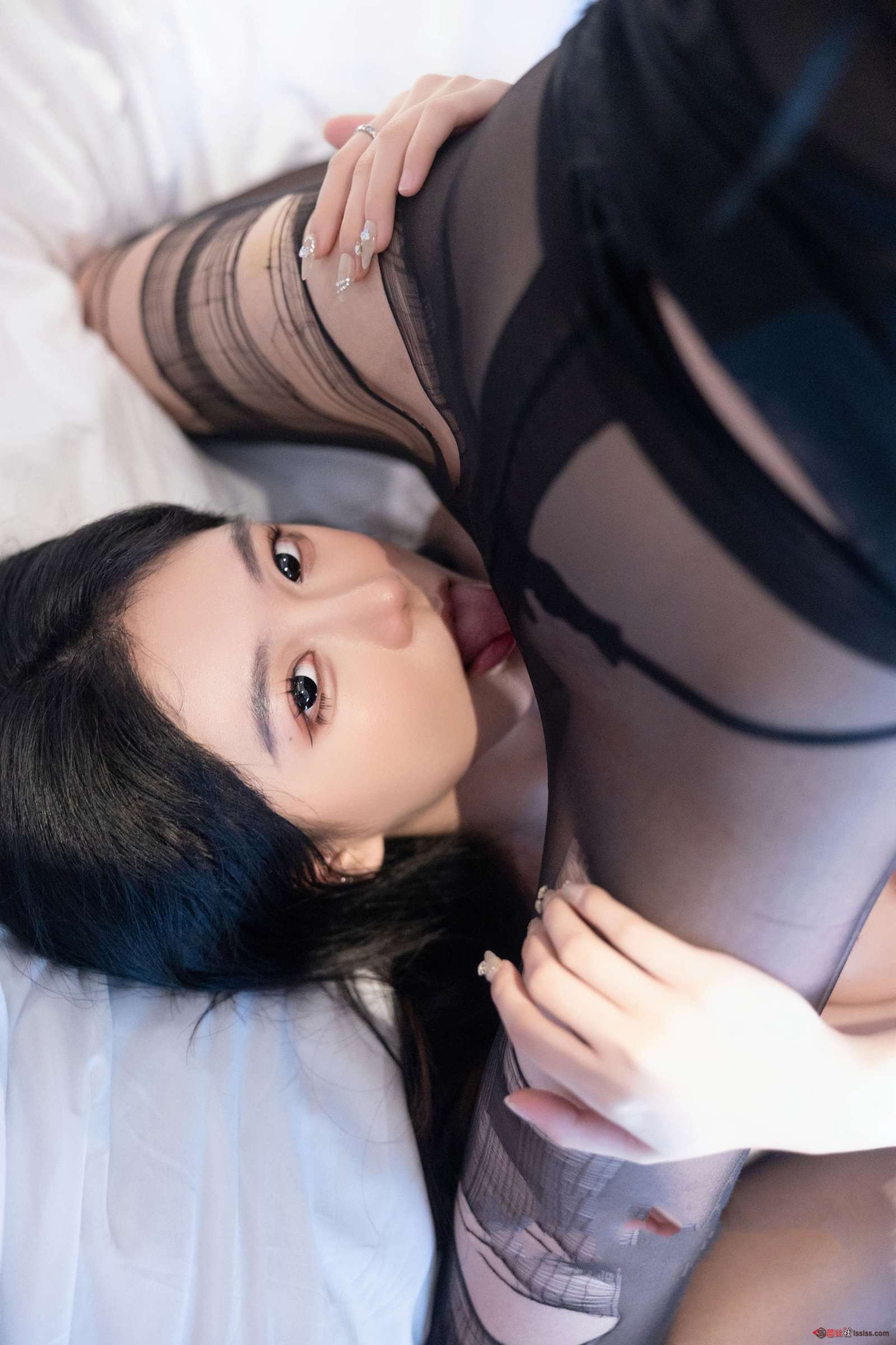https://www.lss77.com/wp-content/uploads/2023/10/1698407190-13448471d89a9cd-1600x2400.jpg
