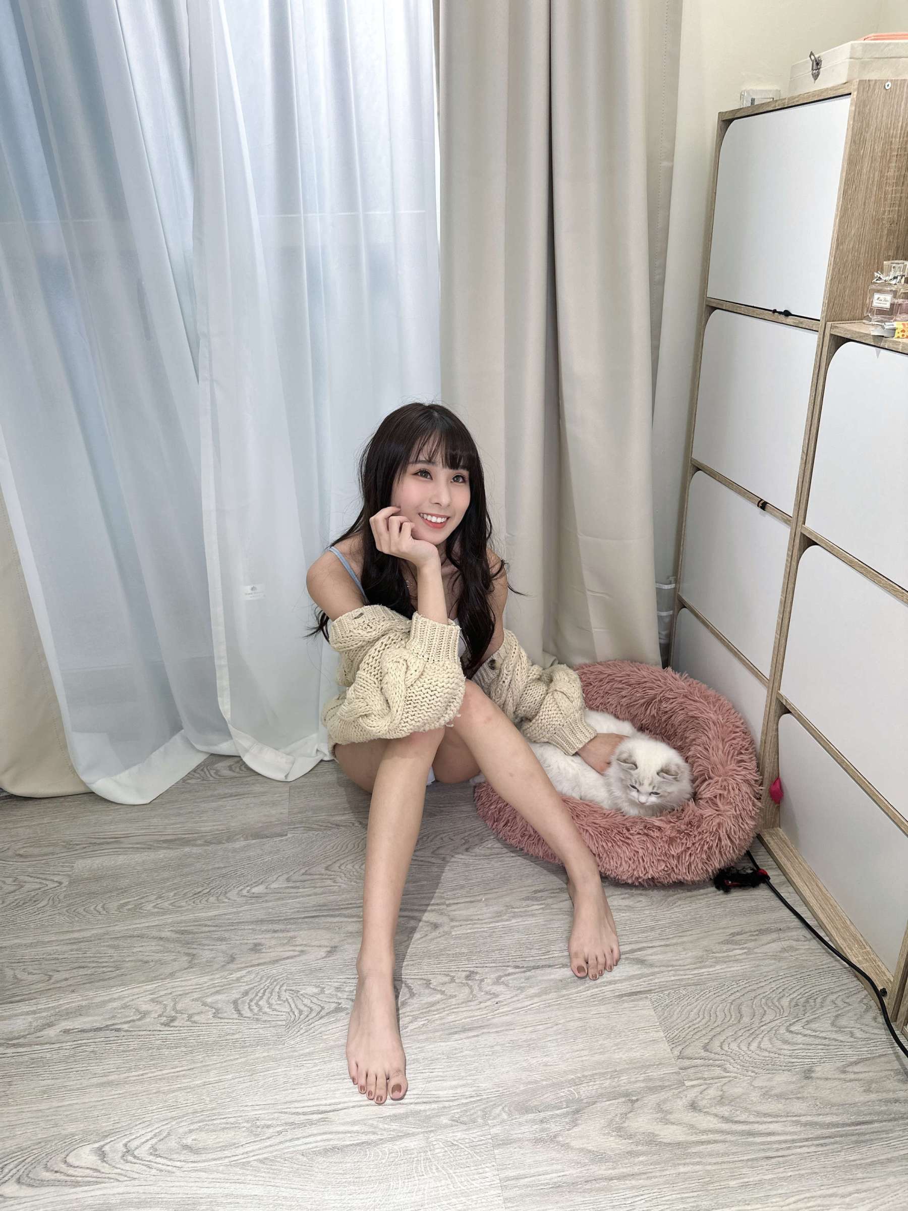 https://www.lss77.com/wp-content/uploads/2023/10/1698576339-c4de9fe96832a87-1800x2400.jpg