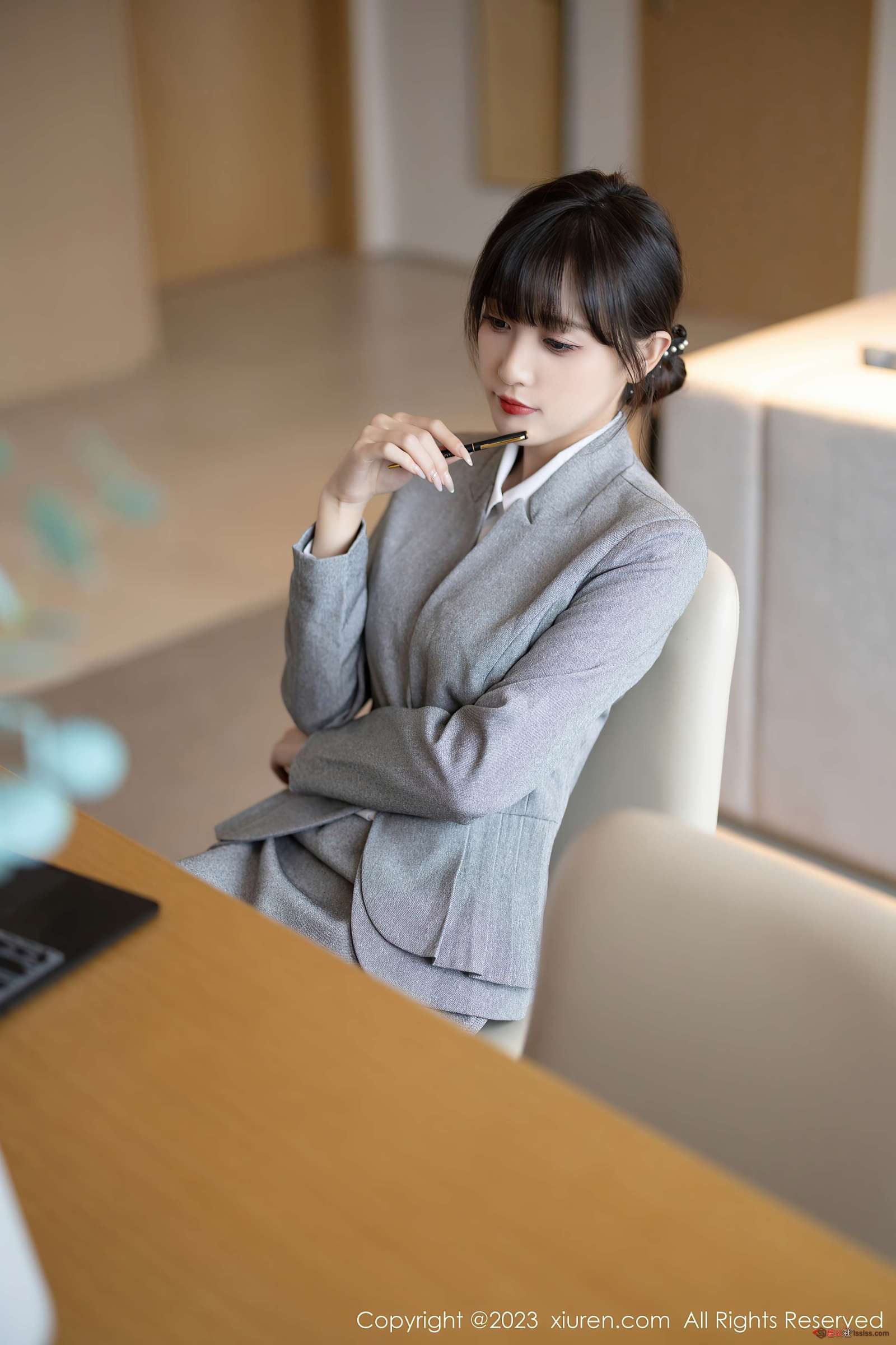 https://www.lss77.com/wp-content/uploads/2023/10/1698739744-d9f5e405a7f74ed-1600x2400.jpg