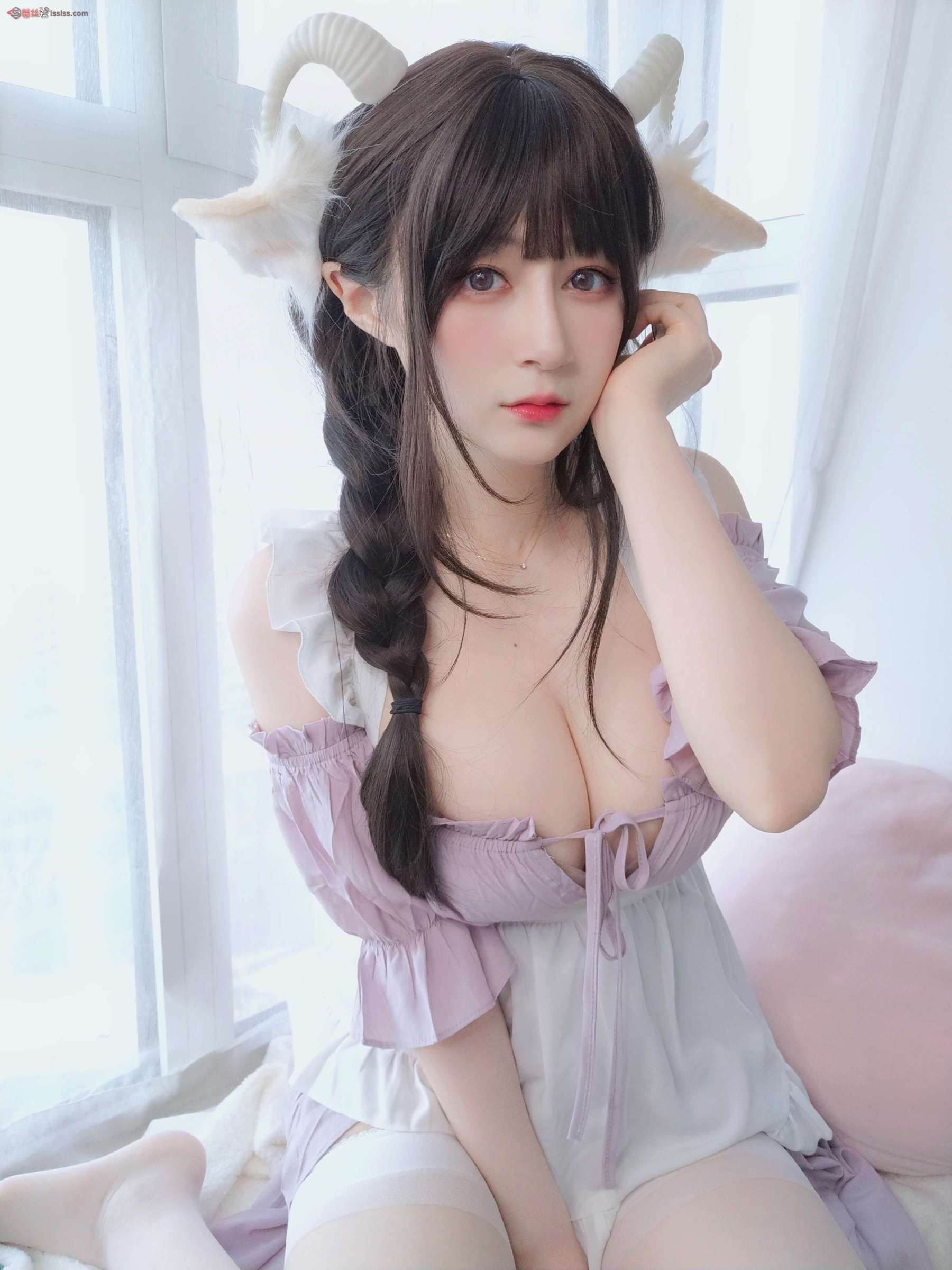 https://www.lss77.com/wp-content/uploads/2023/10/1698752882-28fd0fbd334515d-1800x2400.jpg