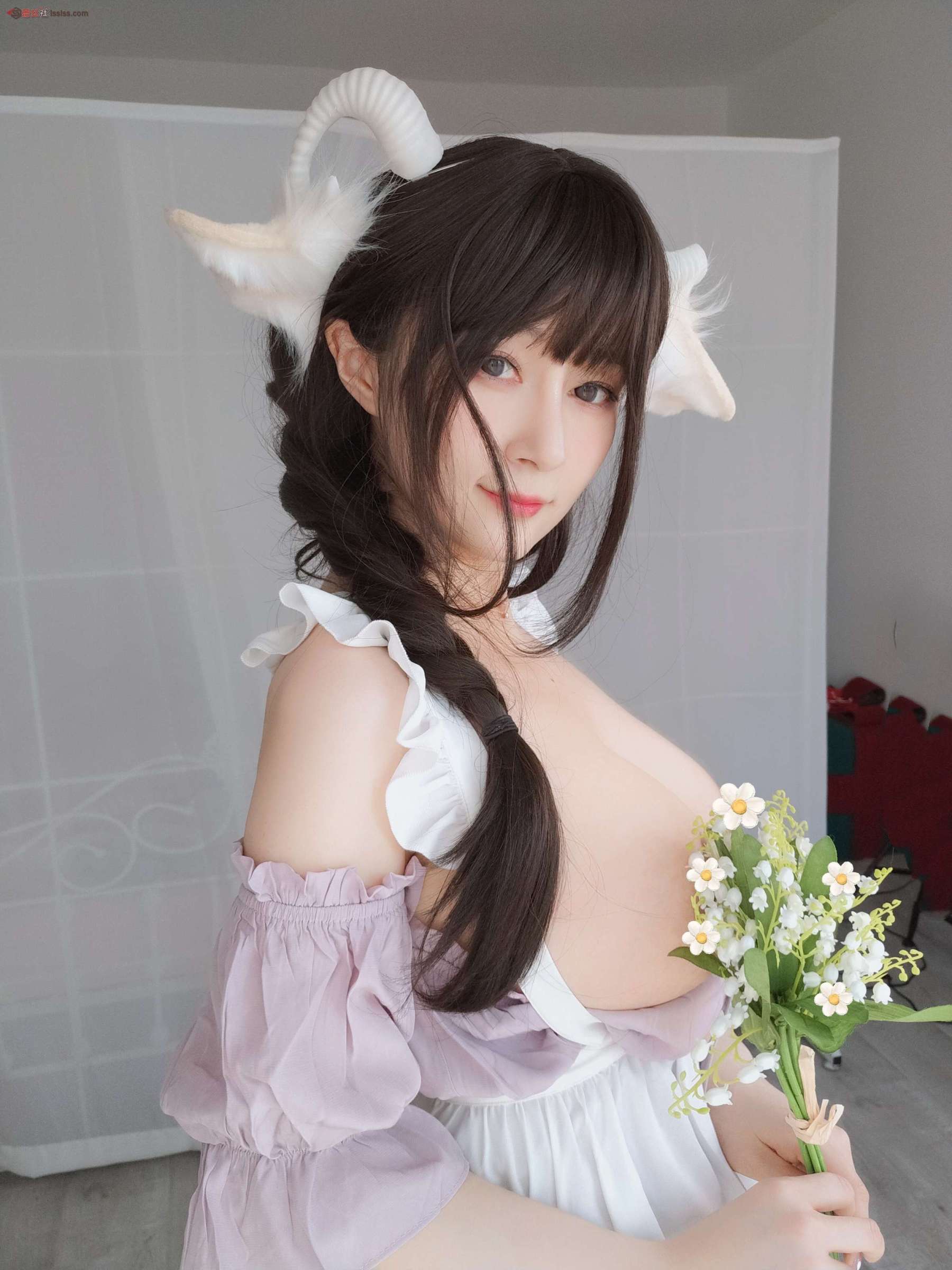 https://www.lss77.com/wp-content/uploads/2023/10/1698753187-275a967a527ef7d-1800x2400.jpg