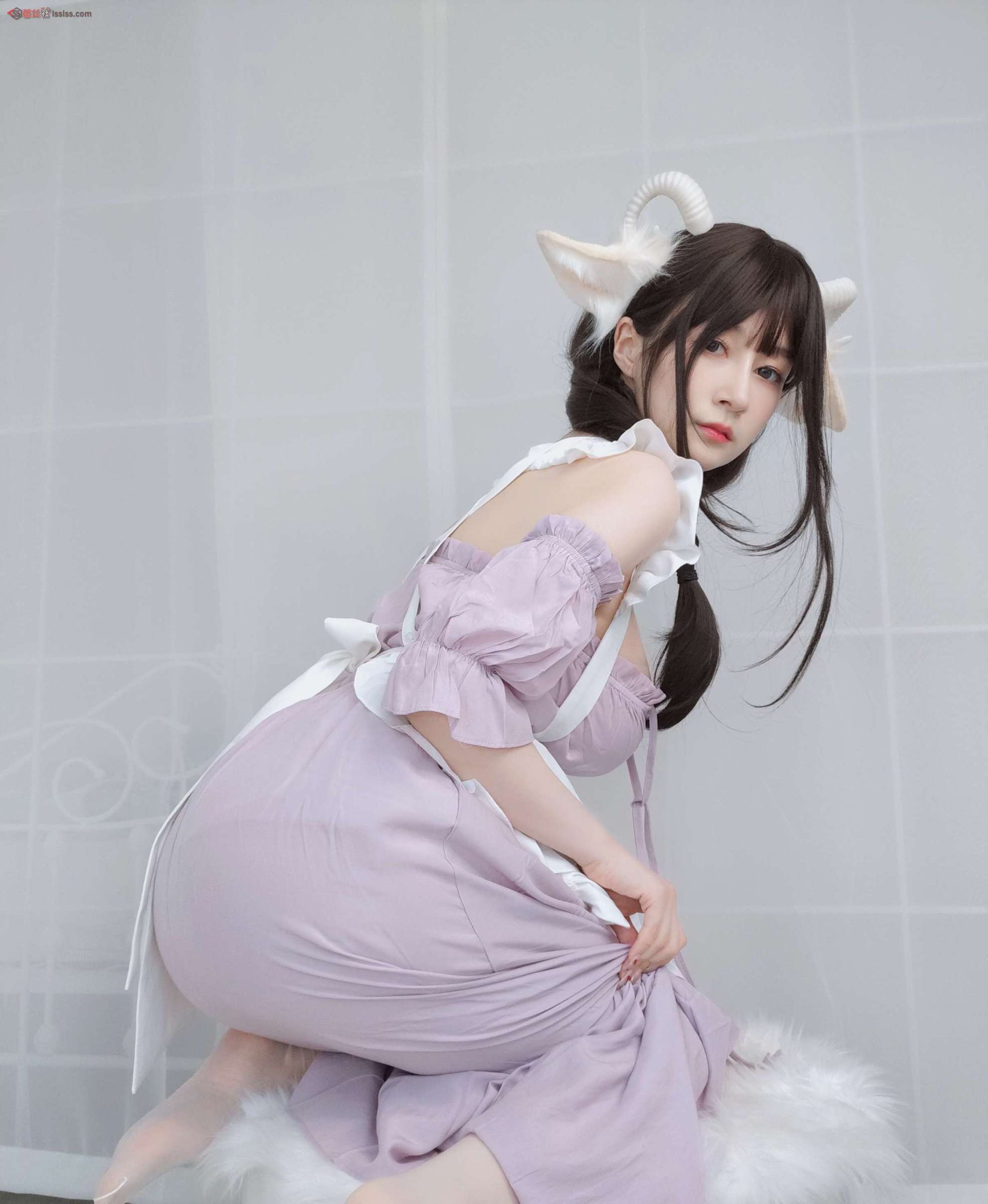 https://www.lss77.com/wp-content/uploads/2023/10/1698753541-02522a2b2726fb0-1969x2400.jpg