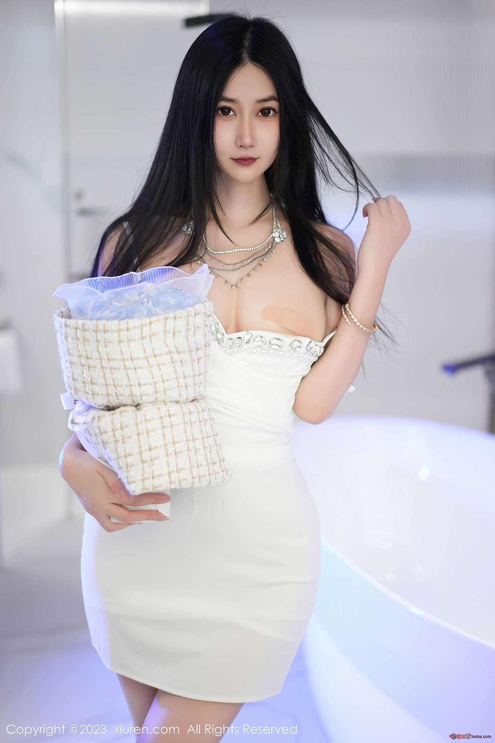 https://www.lss77.com/wp-content/uploads/2023/11/1699078316-29150bb2319c182-1600x2400.jpg