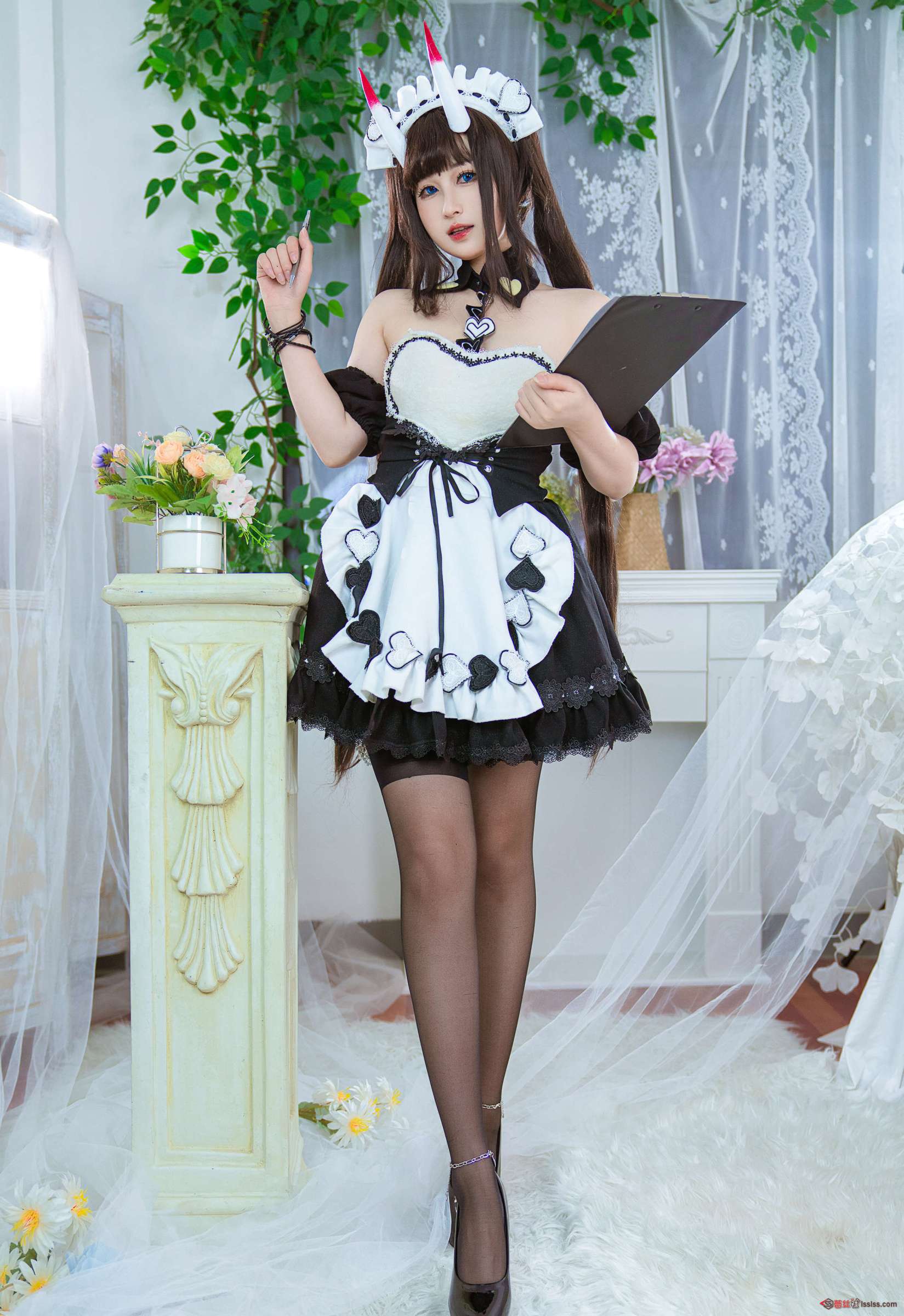 https://www.lss77.com/wp-content/uploads/2023/11/1699114862-96a3be3cf272e01-1649x2400.jpg