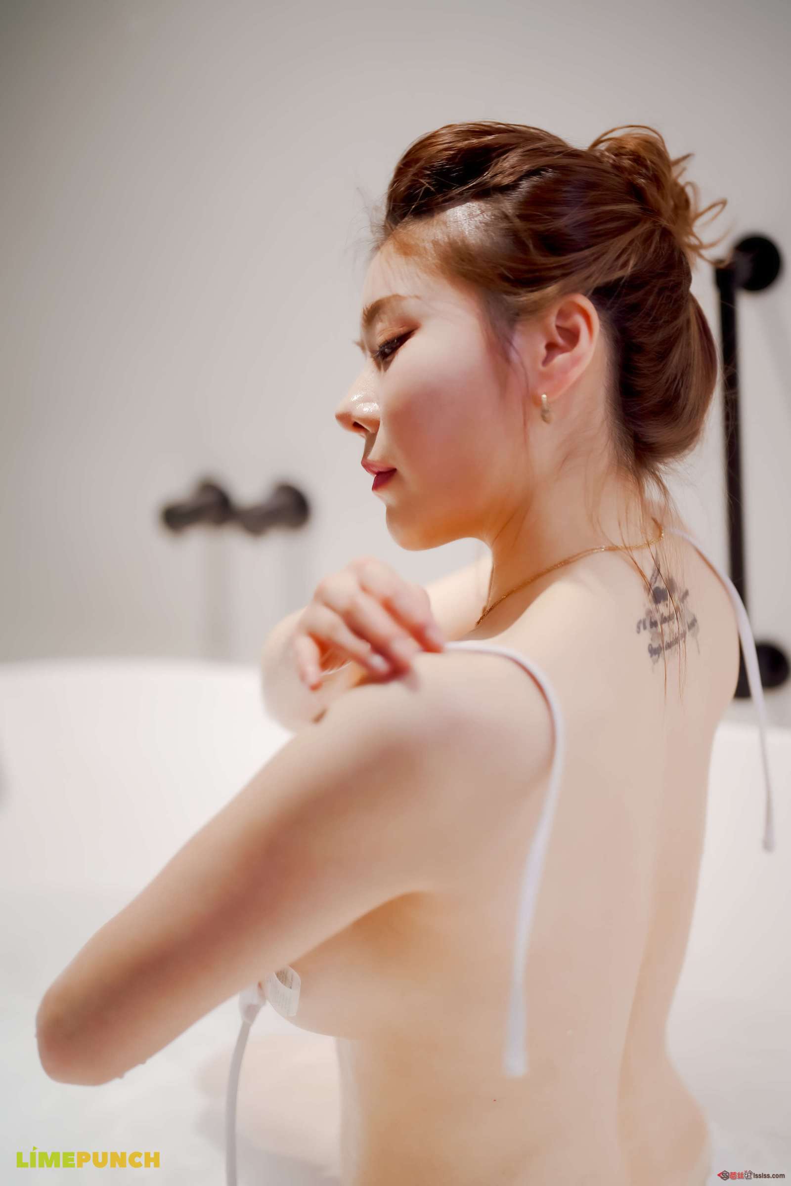 https://www.lss77.com/wp-content/uploads/2023/11/1699115719-2ba100d60448c3b-1600x2400.jpg