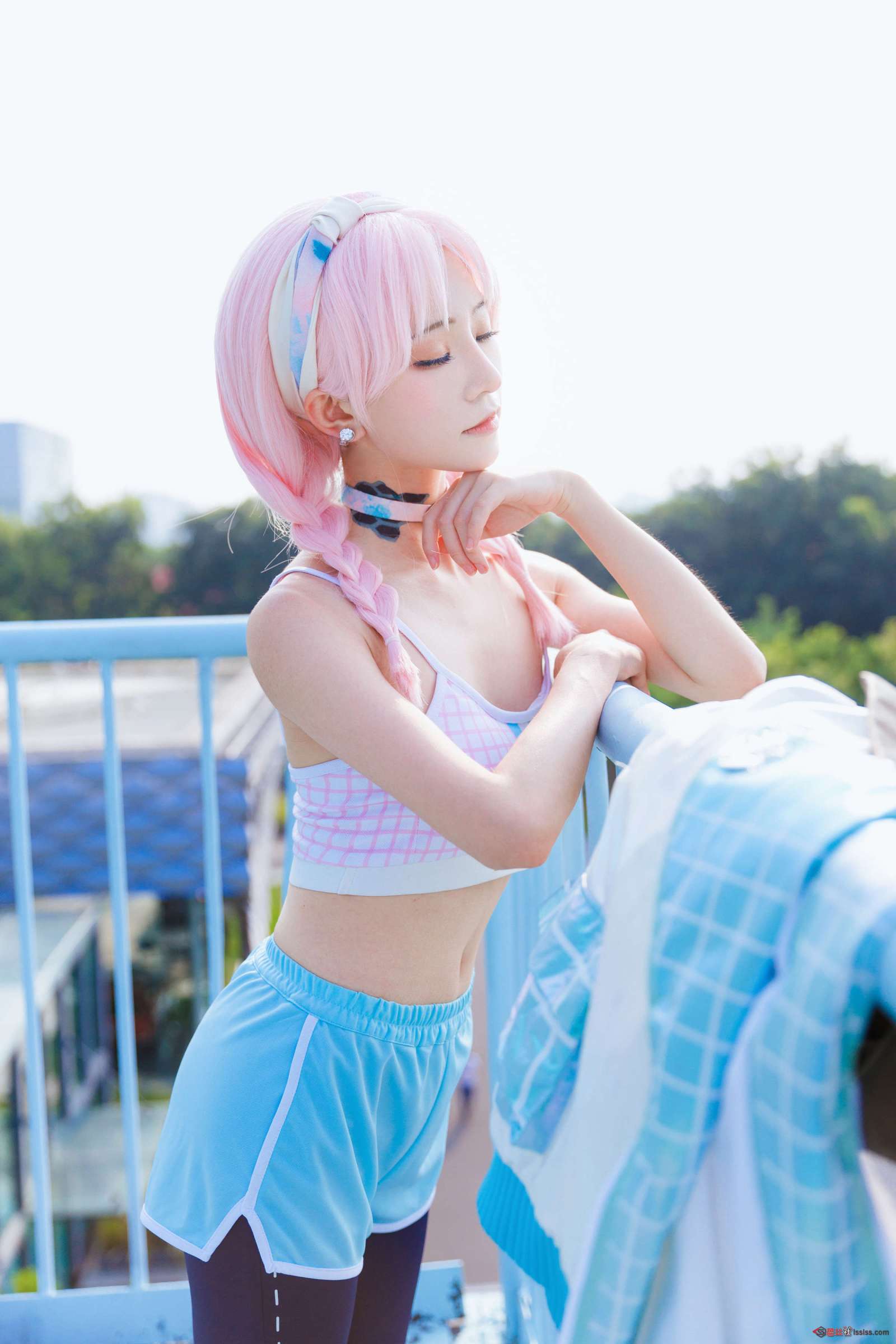 https://www.lss77.com/wp-content/uploads/2023/11/1699421084-93dd4de5cddba2c-1600x2400.jpg