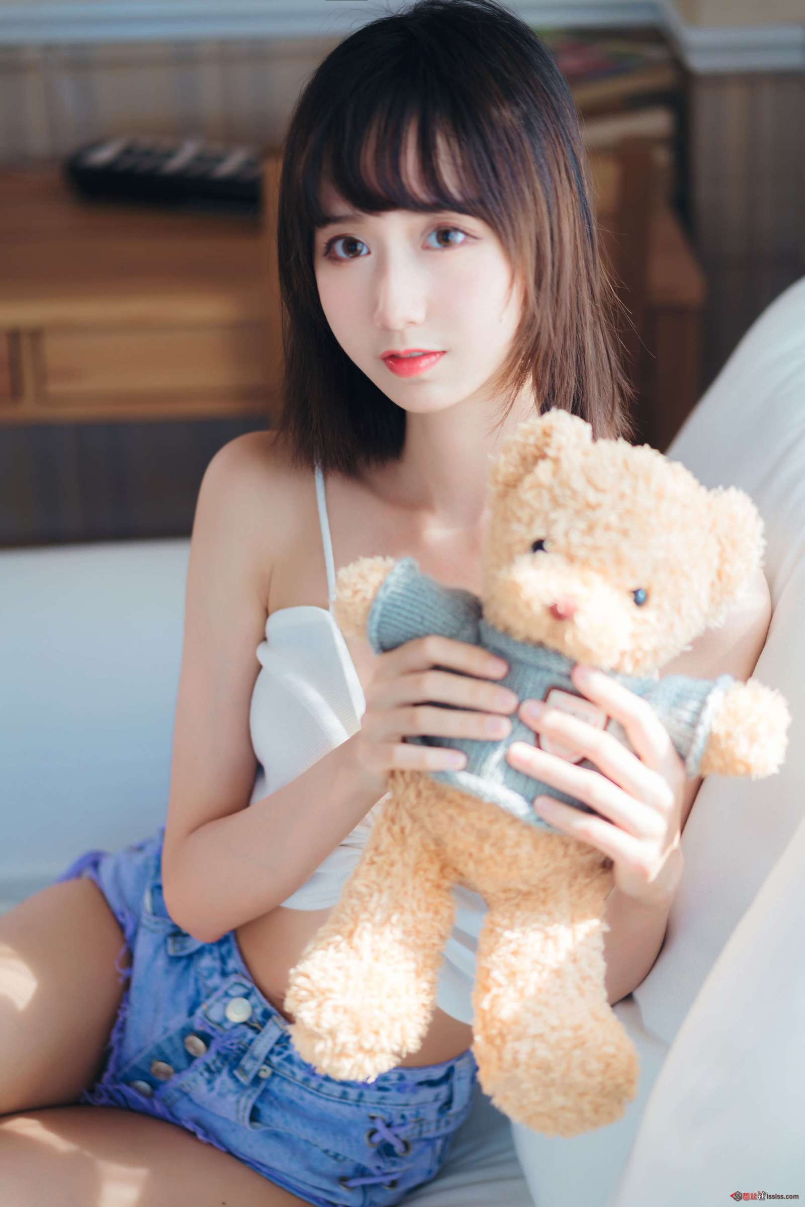 https://www.lss77.com/wp-content/uploads/2023/11/1699421419-9c3ce93643ed685-1601x2400.jpg
