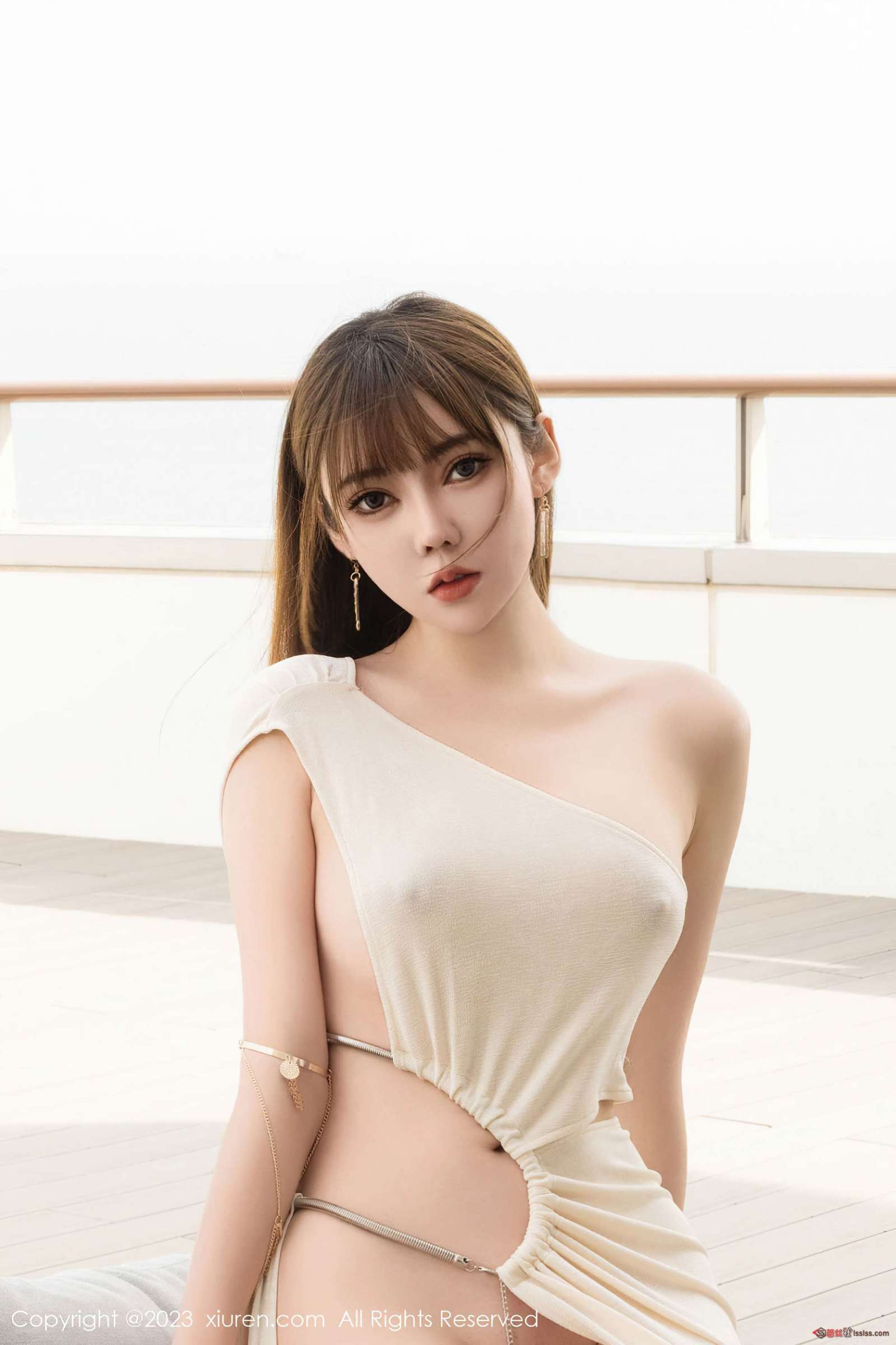 https://www.lss77.com/wp-content/uploads/2023/11/1699856216-c2e38e55597ae43-1599x2400.jpg
