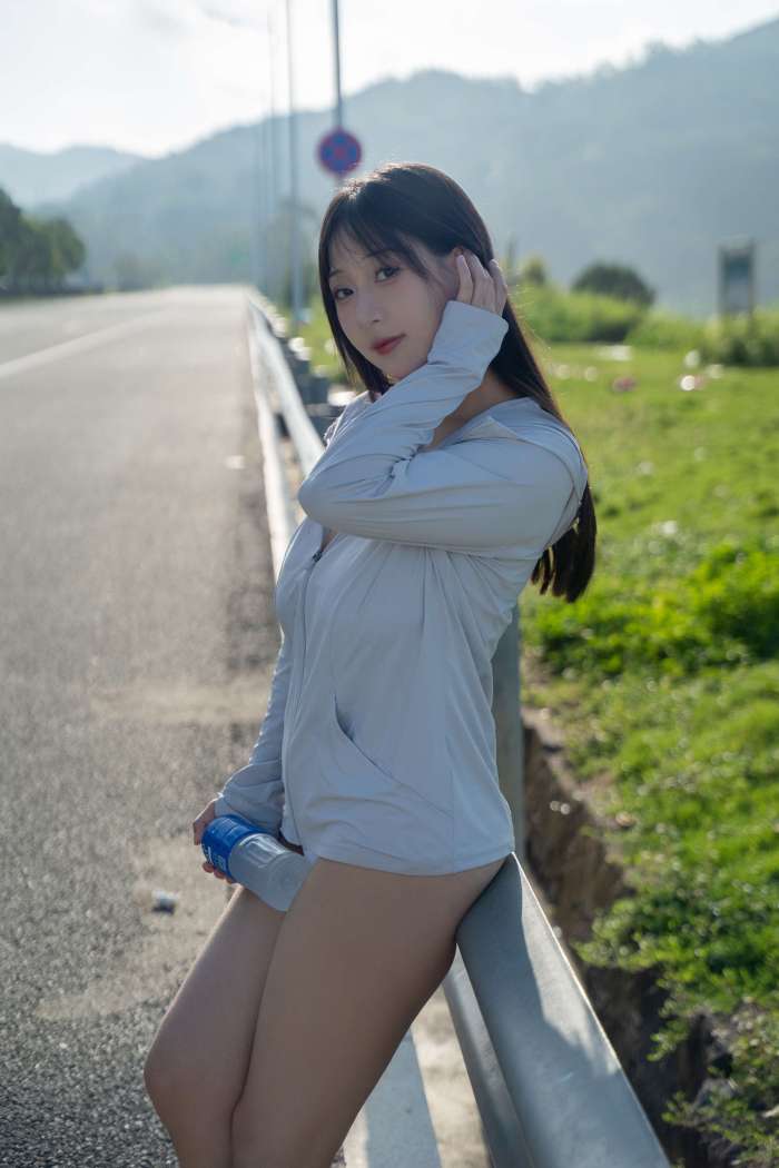 浅安安 Jenkins – 环球之旅 [57P251MB]