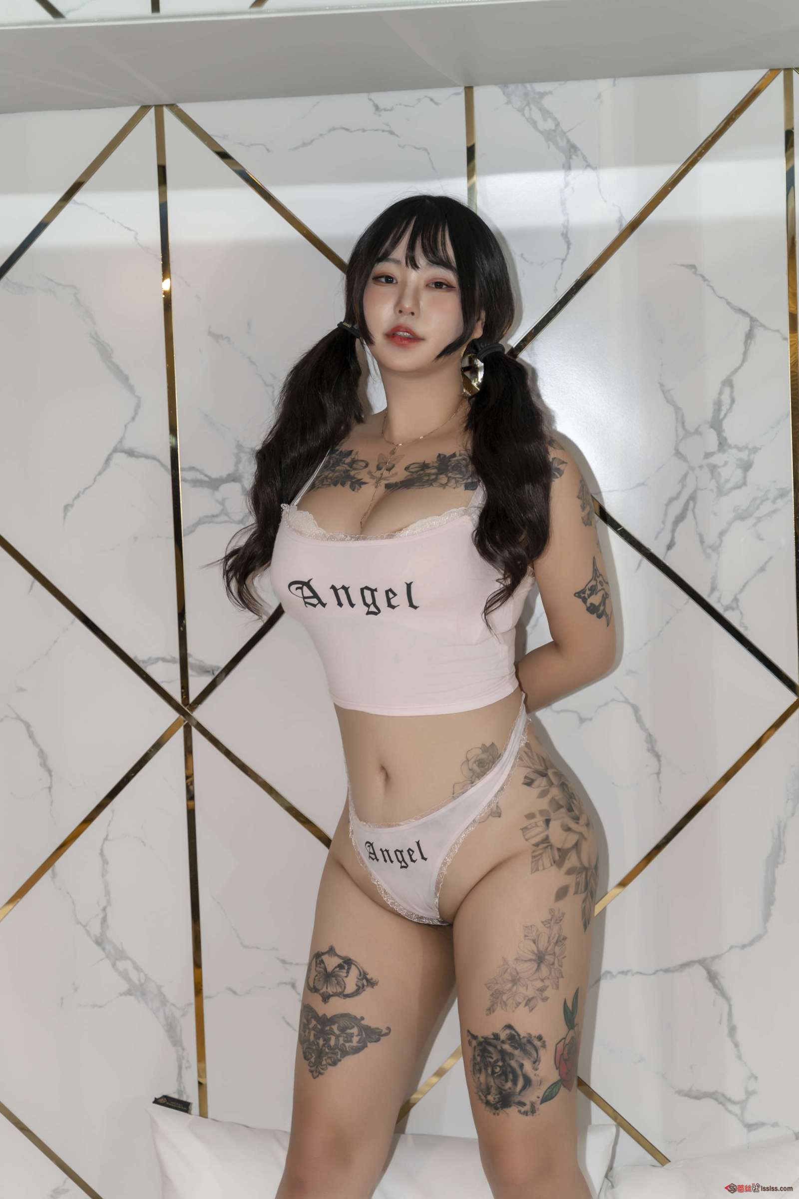 https://www.lss77.com/wp-content/uploads/2023/11/1700045263-aecdffd6ed3edae-1600x2400.jpg