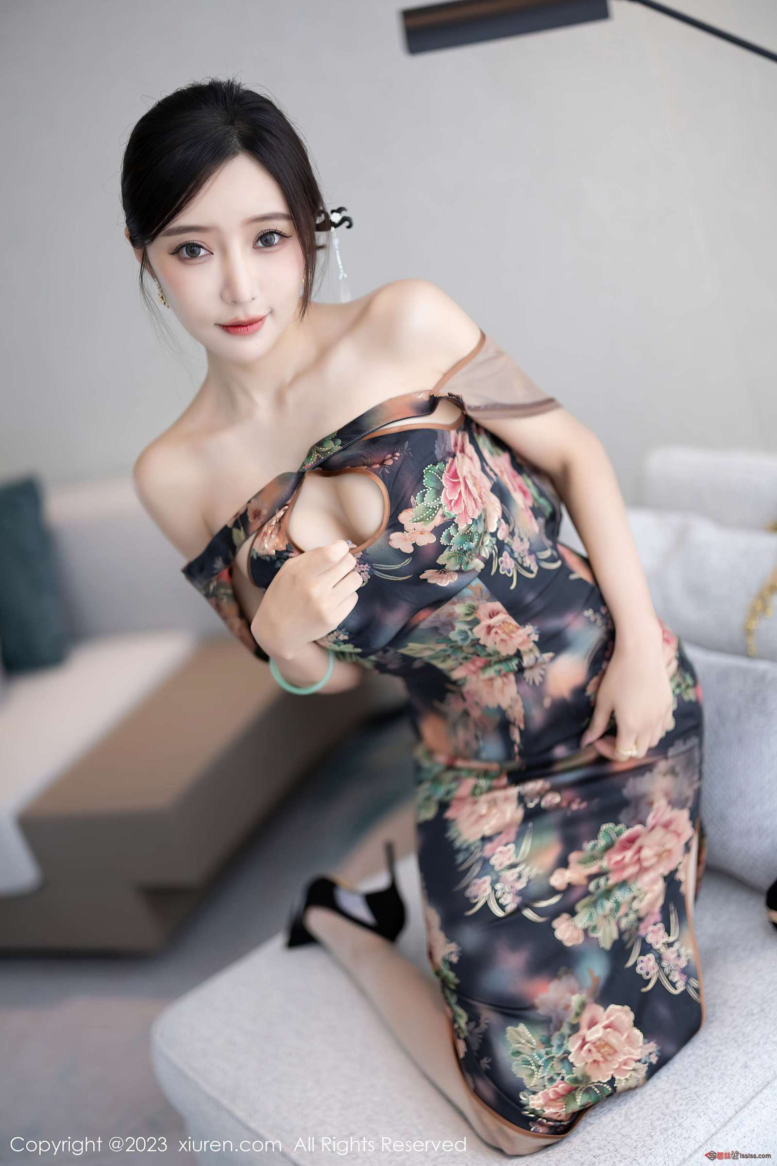 https://www.lss77.com/wp-content/uploads/2023/11/1700106049-c90070ff096dd68-1600x2400.jpg