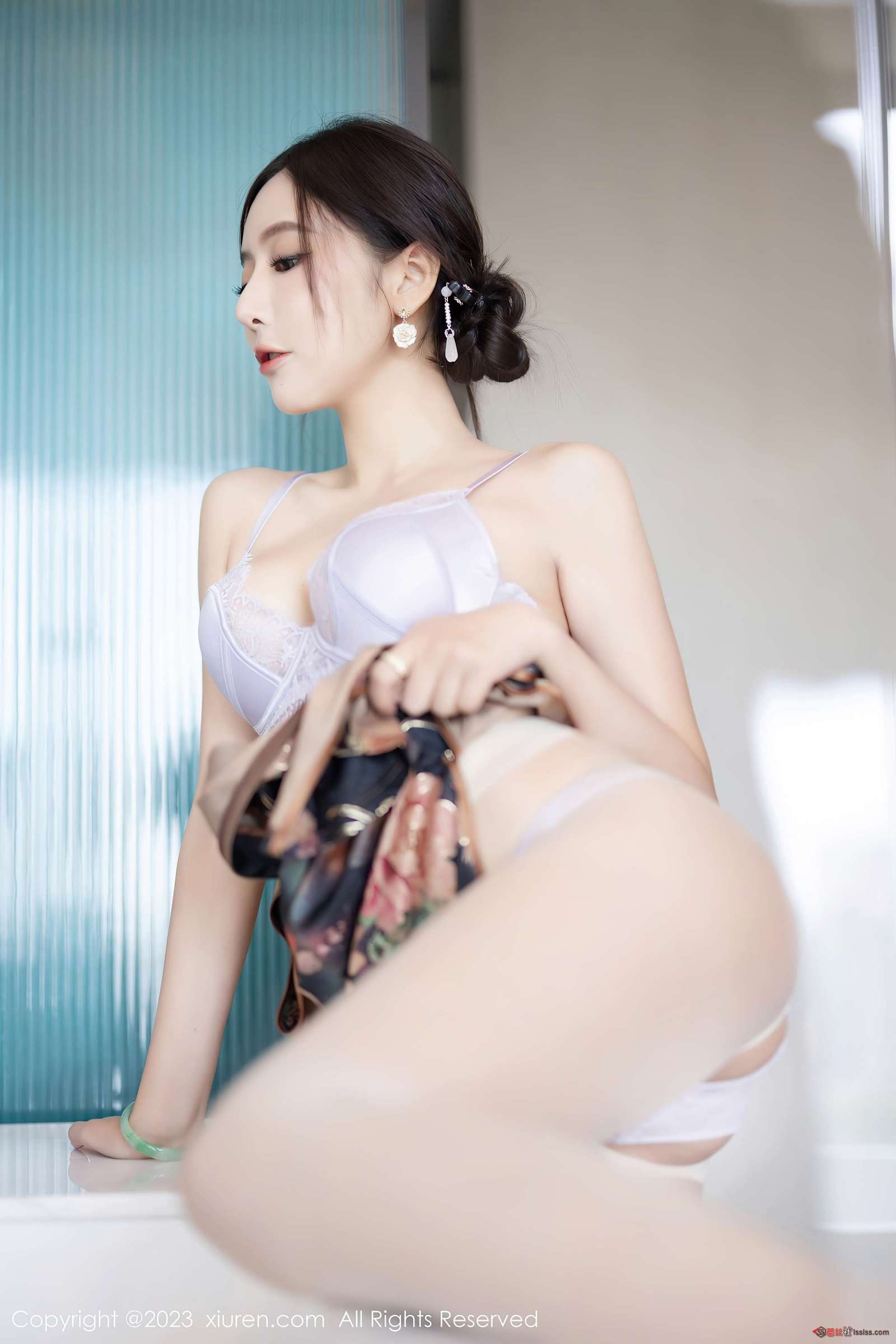 https://www.lss77.com/wp-content/uploads/2023/11/1700106318-d33f67c5652acb3-1600x2400.jpg