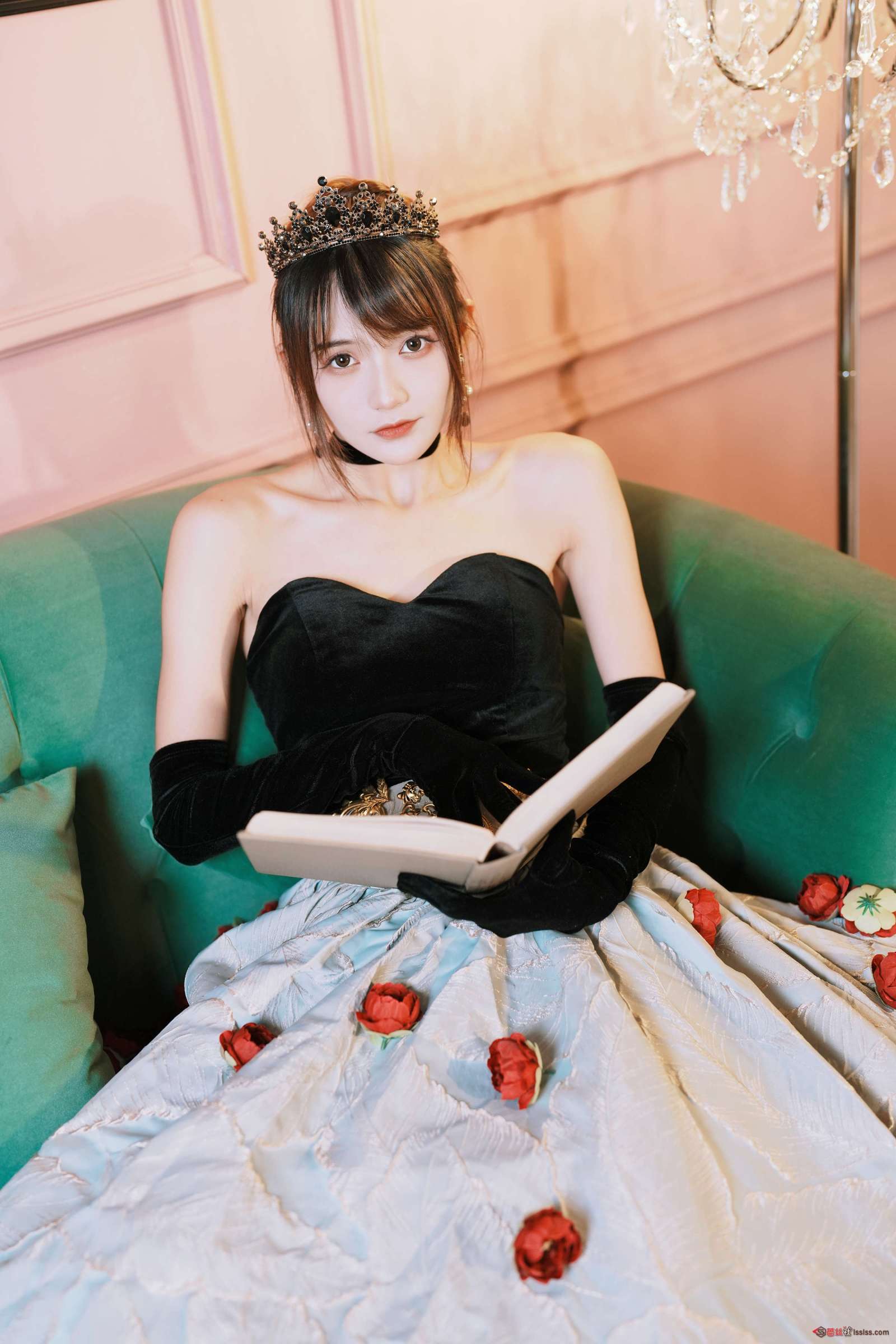 https://www.lss77.com/wp-content/uploads/2023/11/1701322967-0e51011a4c4891e-1600x2400.jpg