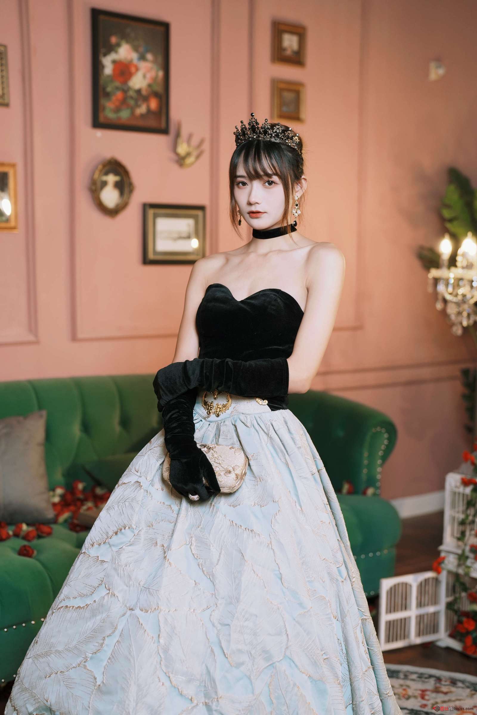 https://www.lss77.com/wp-content/uploads/2023/11/1701323140-28fd0fbd334515d-1600x2400.jpg