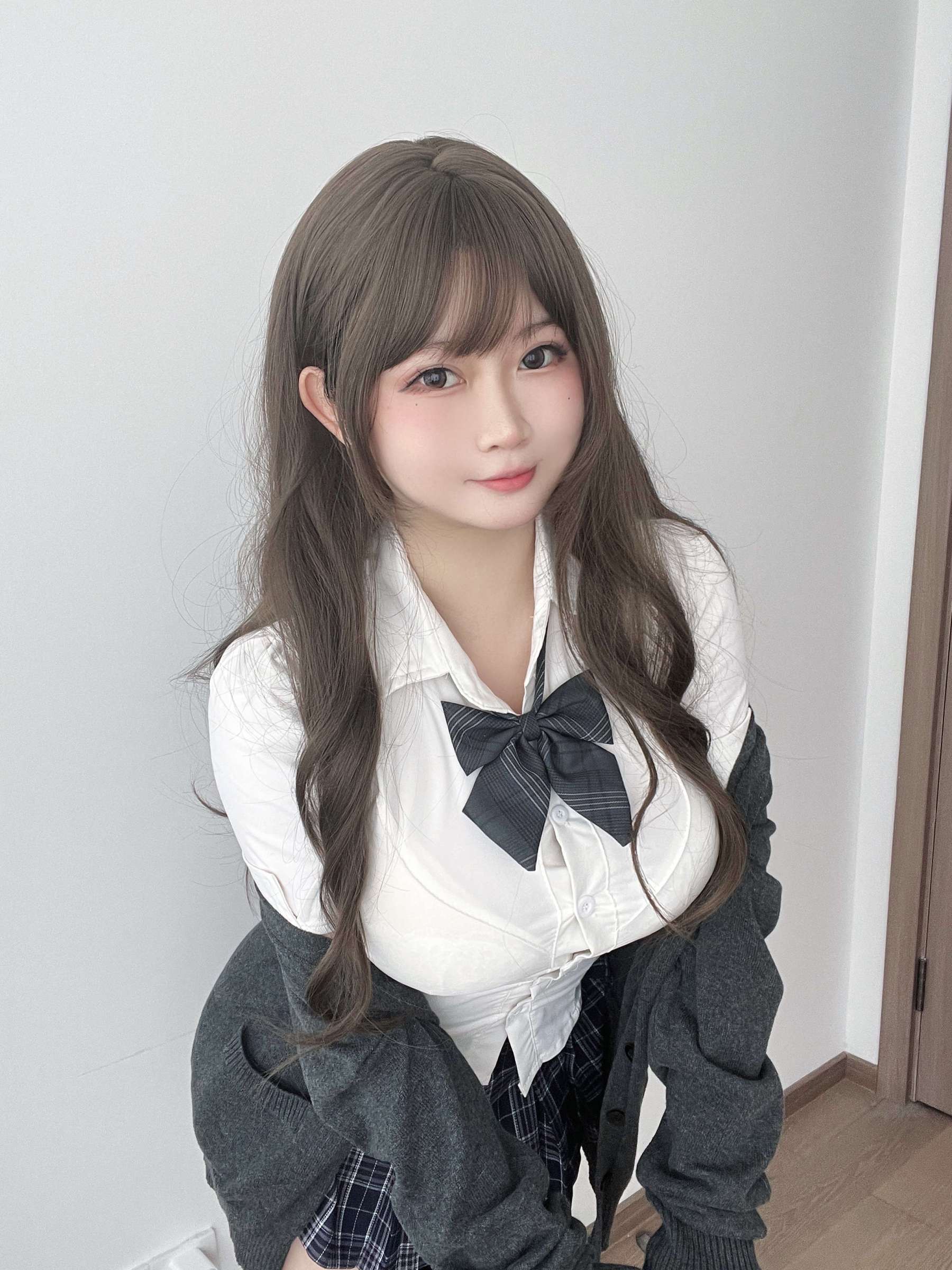 https://www.lss77.com/wp-content/uploads/2023/11/1701324934-93dd4de5cddba2c-1800x2400.jpg