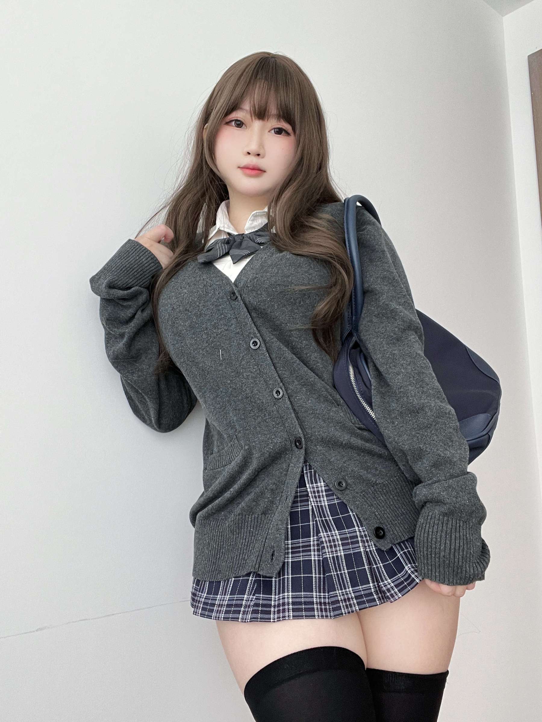 https://www.lss77.com/wp-content/uploads/2023/11/1701325005-ce08becc73195df-1800x2400.jpg