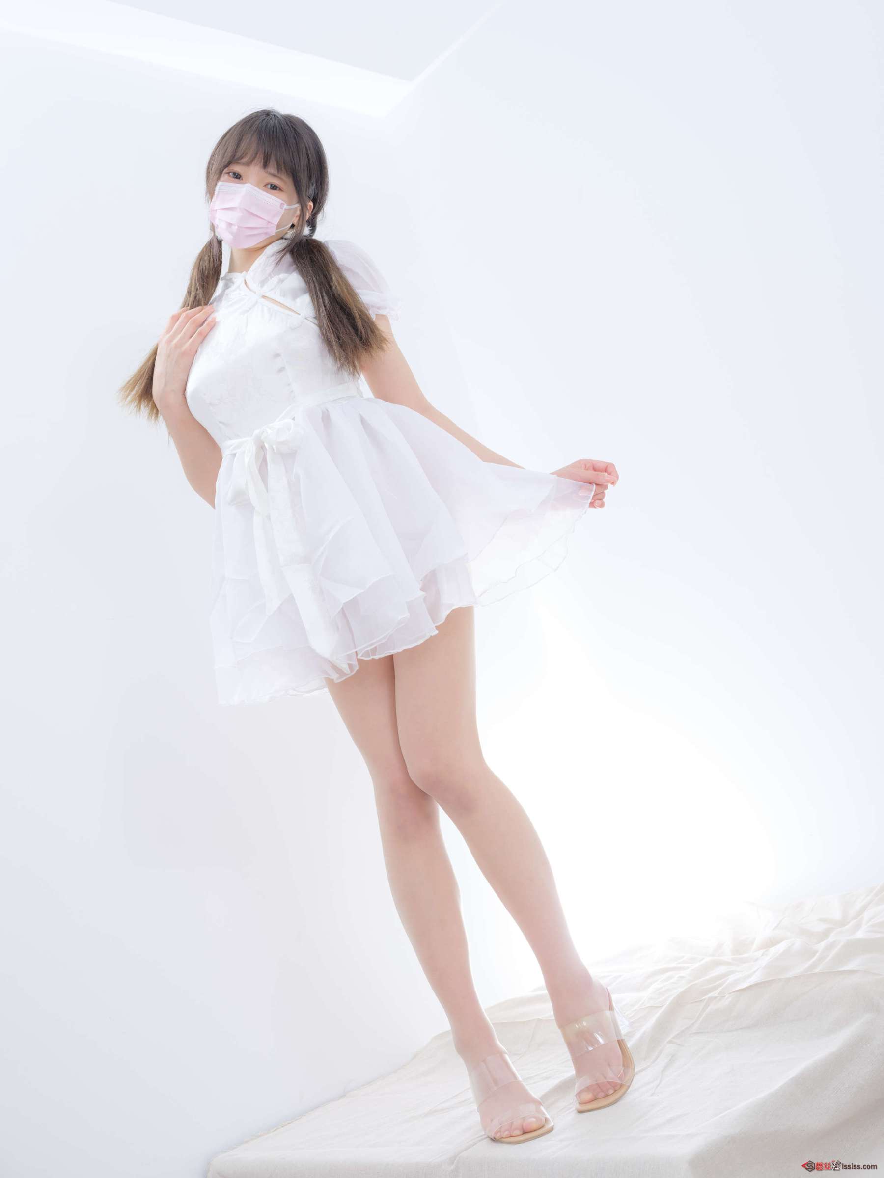 https://www.lss77.com/wp-content/uploads/2023/12/1701589952-7cd86ecb09aa48c-1800x2400.jpg