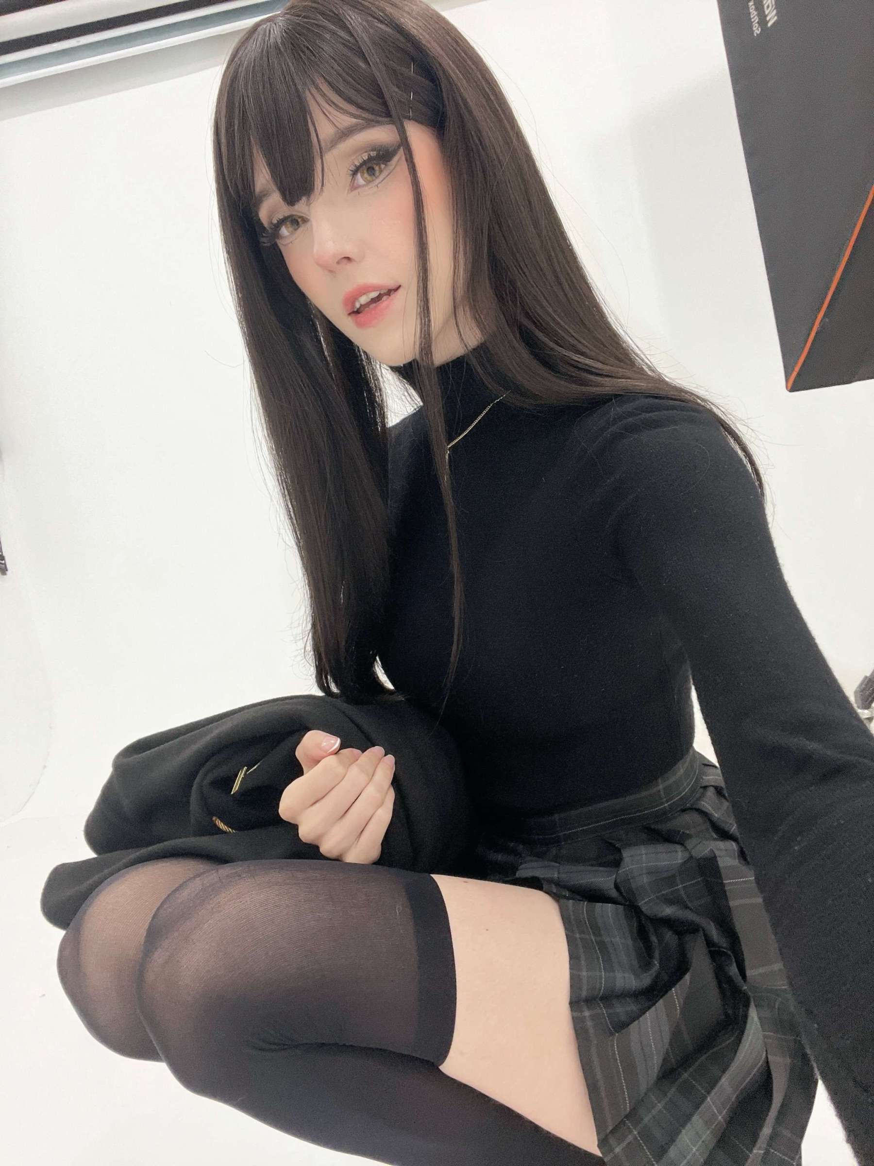 https://www.lss77.com/wp-content/uploads/2023/12/1701855554-7f5144f962efde7-1800x2400.jpg