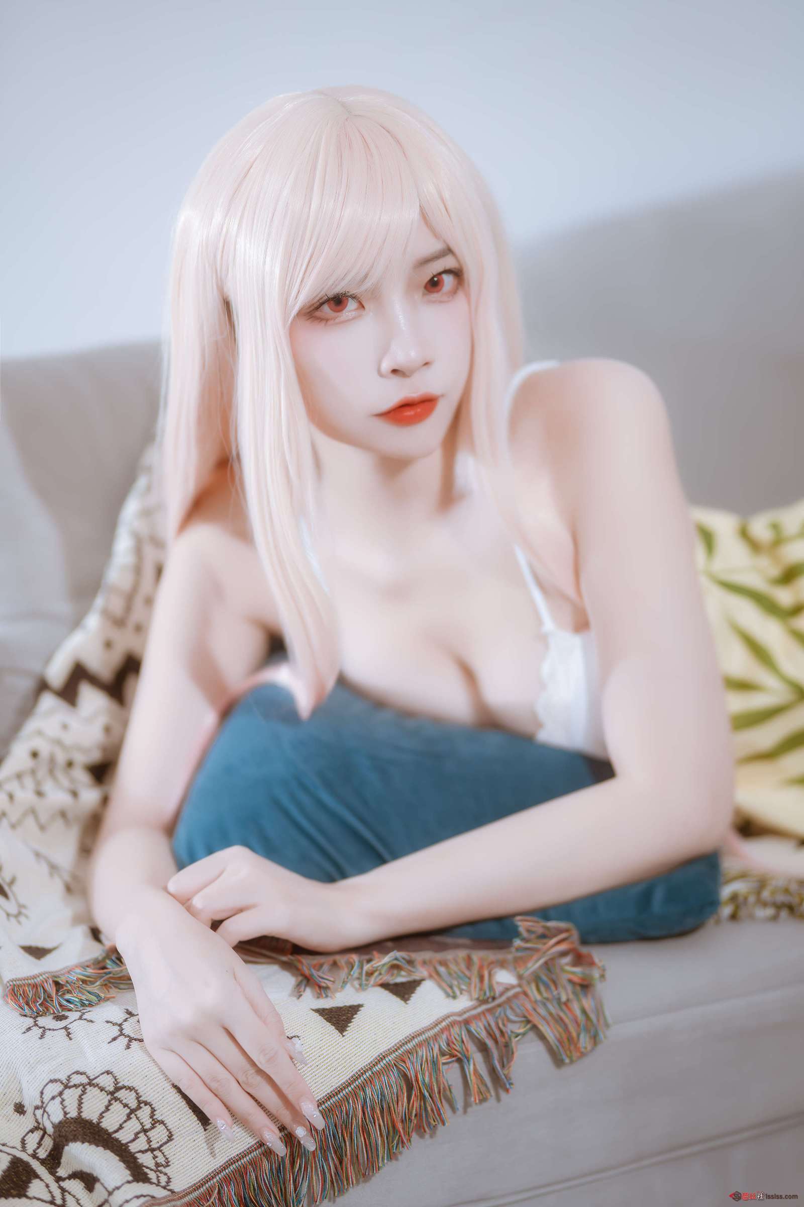 https://www.lss77.com/wp-content/uploads/2023/12/1701946649-7f5144f962efde7-1600x2400.jpg