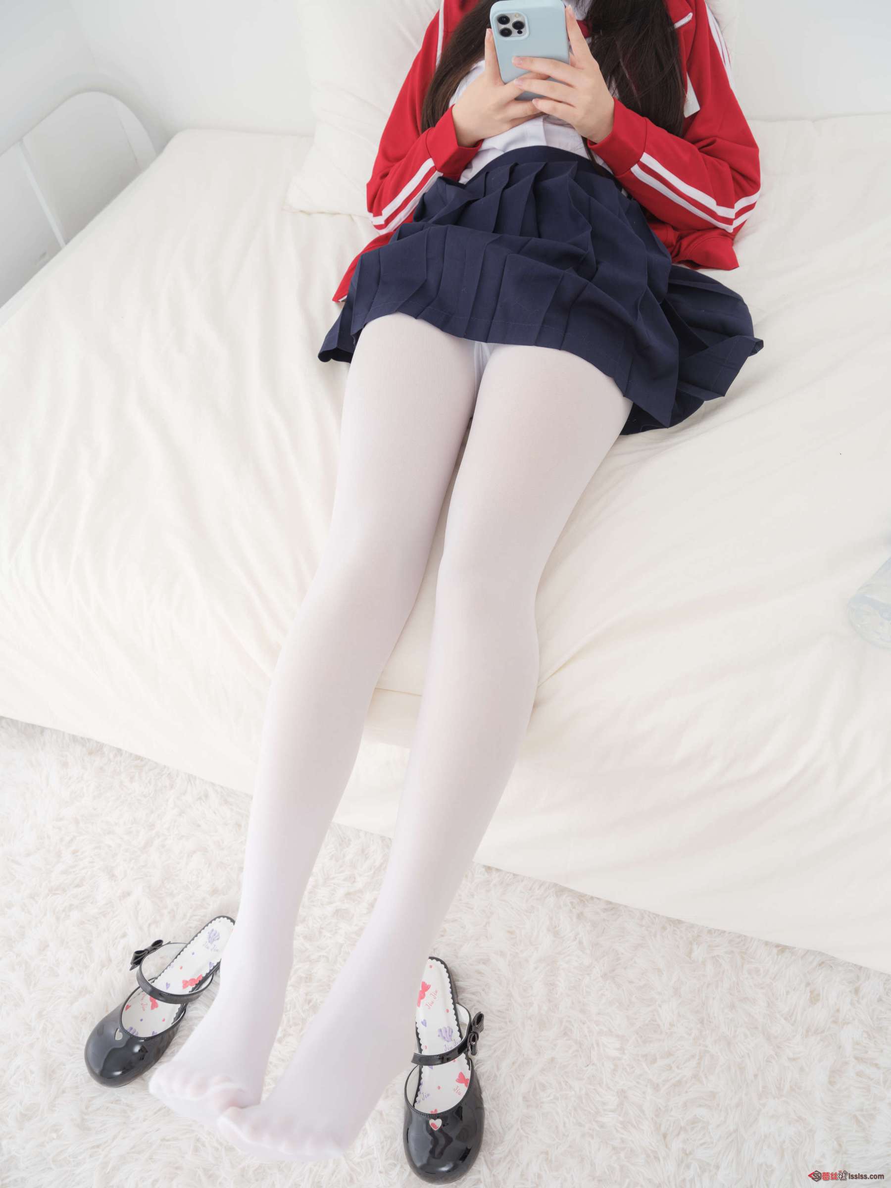 https://www.lss77.com/wp-content/uploads/2023/12/1702029028-568628e0d993b19-1800x2400.jpg