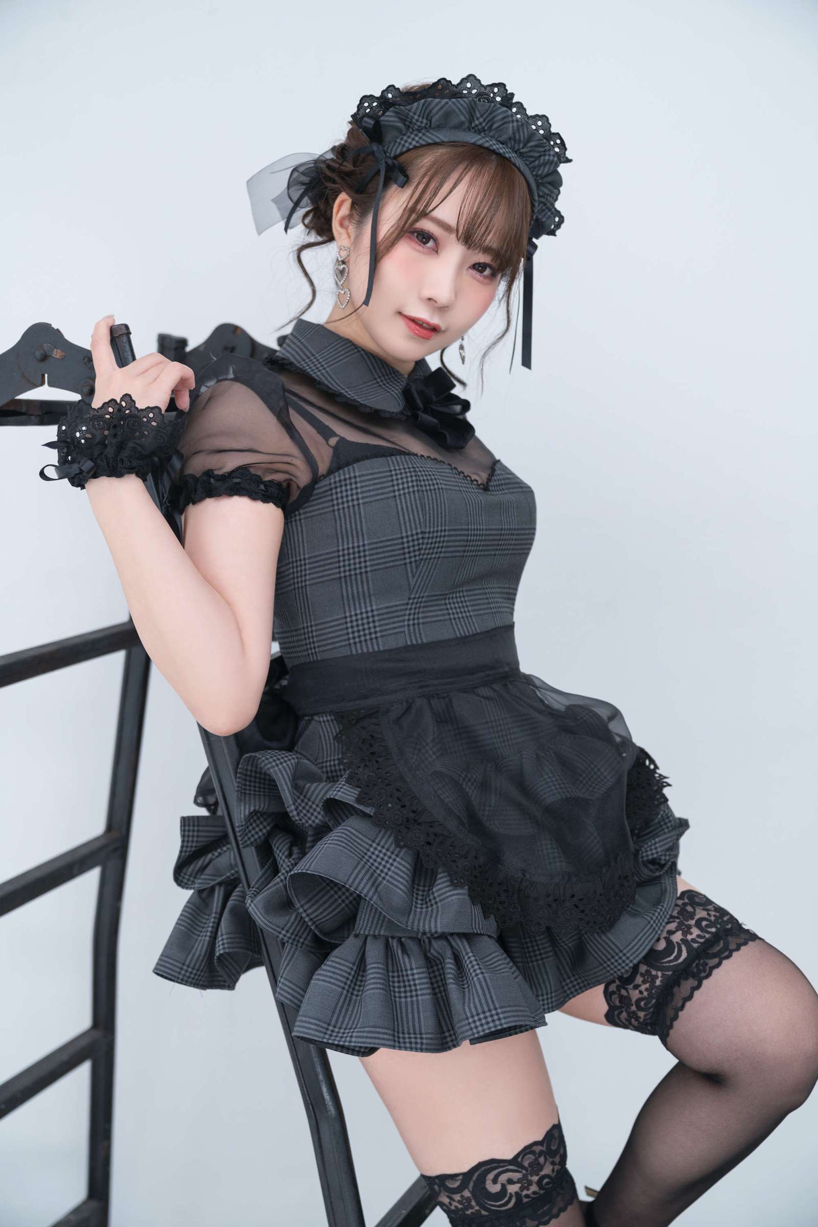 https://www.lss77.com/wp-content/uploads/2023/12/1702030676-d67d8ab4f4c10bf-1601x2400.jpg