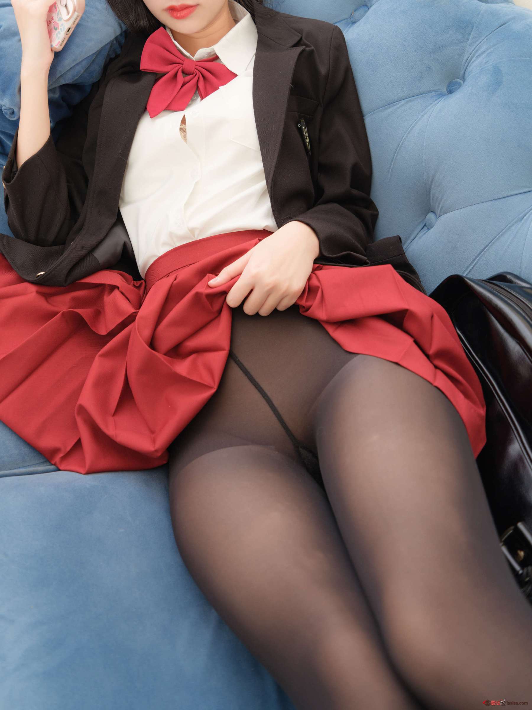 https://www.lss77.com/wp-content/uploads/2023/12/1702186302-7d06a9cf10f2e9e-1800x2400.jpg