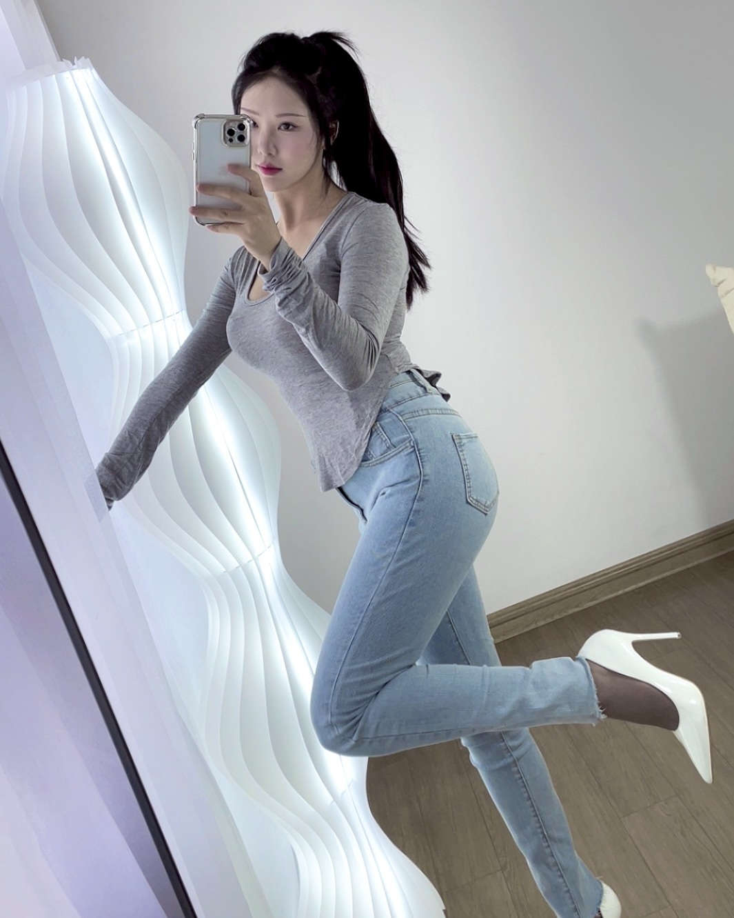 https://www.lss77.com/wp-content/uploads/2023/12/1703586581-dc5e819e186f11e.jpg