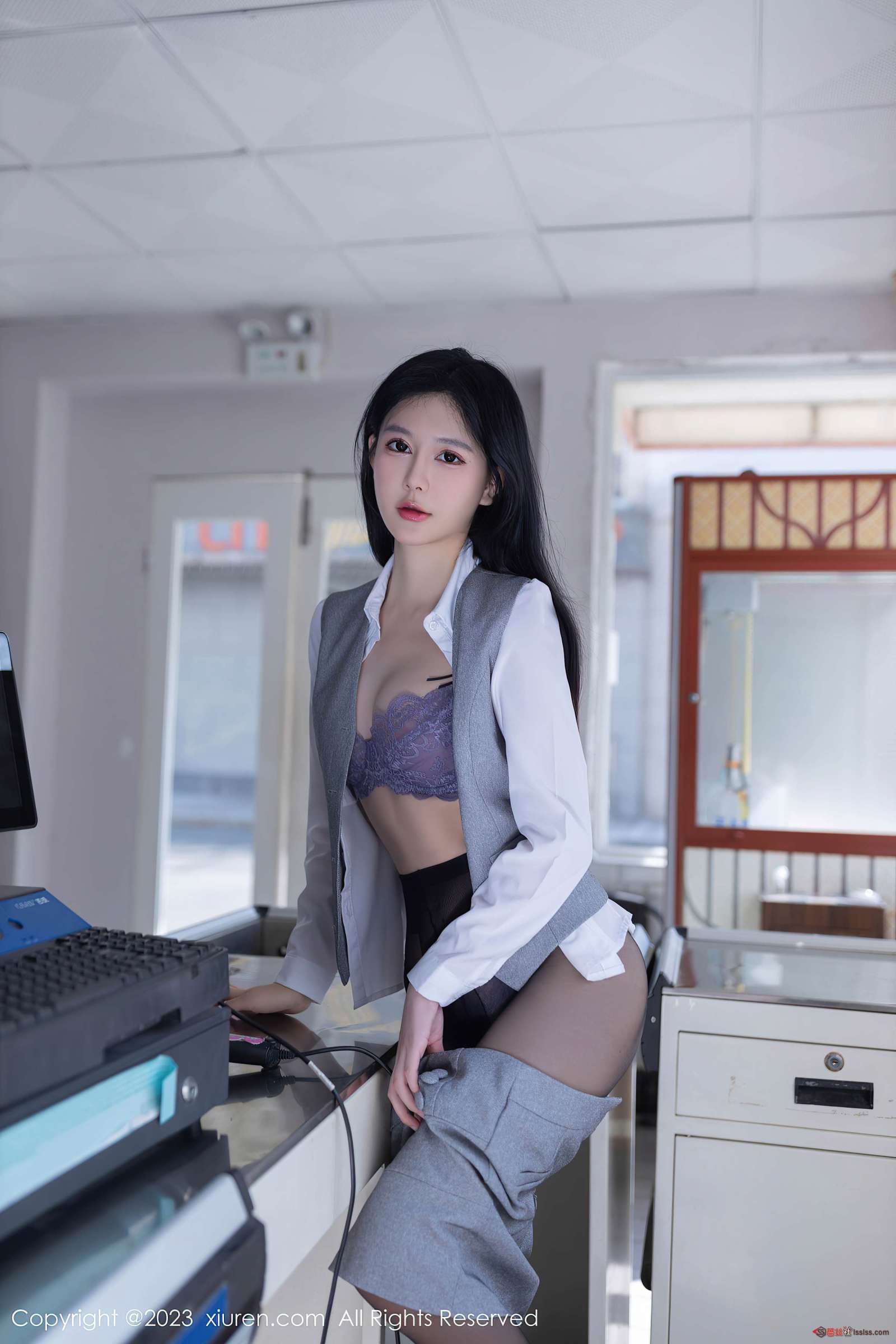 https://www.lss77.com/wp-content/uploads/2023/12/1703836004-0780f11aa0422b8-1600x2400.jpg
