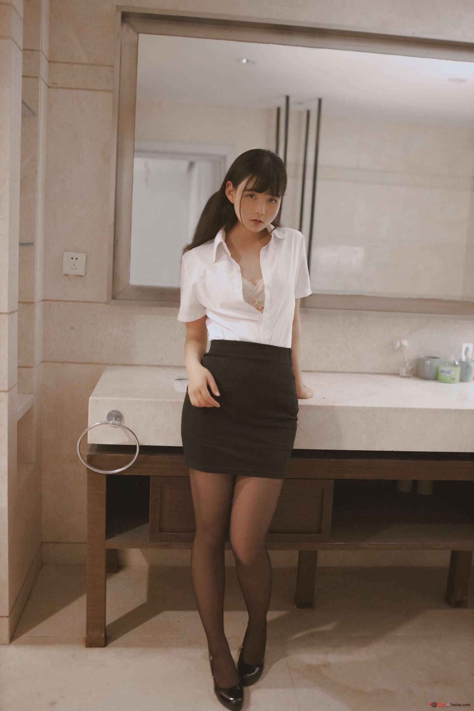 https://www.lss77.com/wp-content/uploads/2023/12/1703994354-568628e0d993b19-1600x2400.jpg