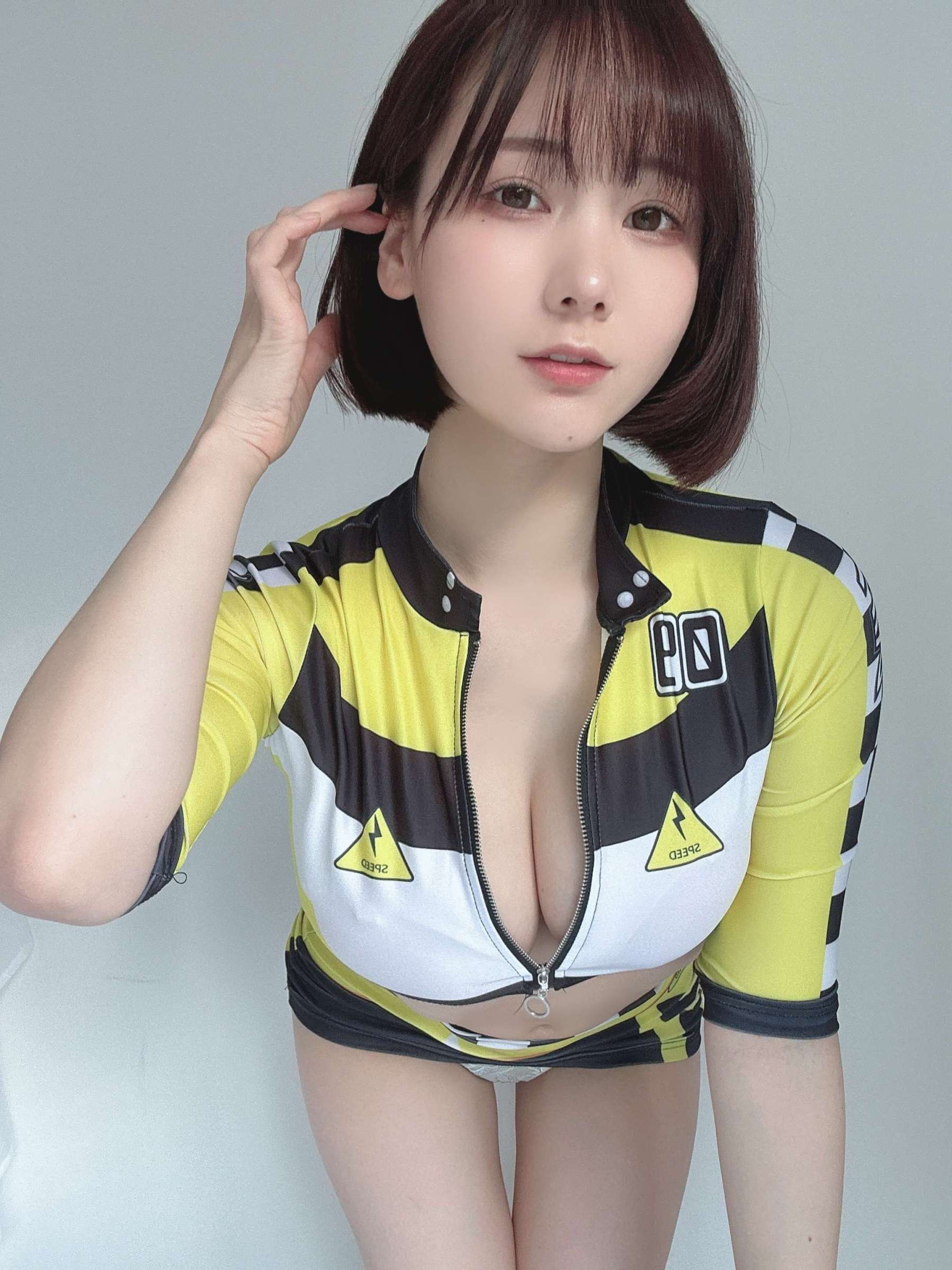 https://www.lss77.com/wp-content/uploads/2024/01/1704301741-d5f038a4537e6a3-1800x2400.jpeg