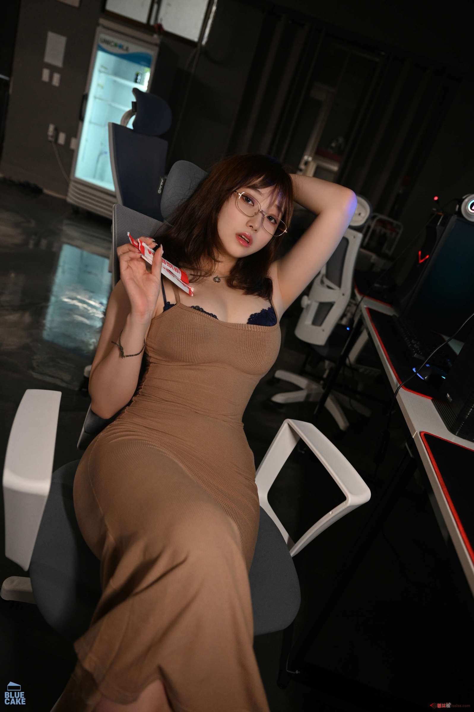 https://www.lss77.com/wp-content/uploads/2024/01/1705058314-698d51a19d8a121-1597x2400.jpg