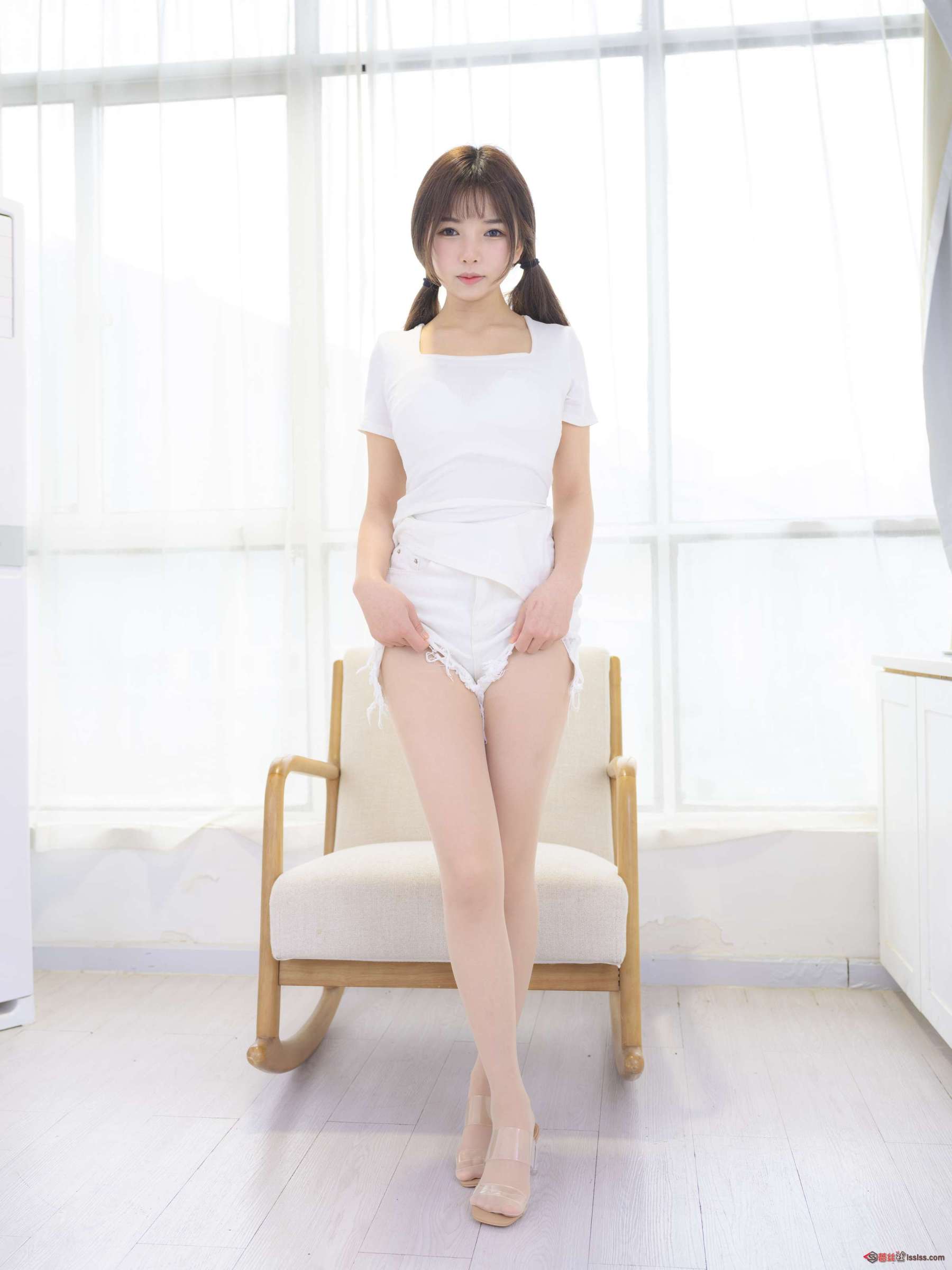 https://www.lss77.com/wp-content/uploads/2024/01/1705511063-069d3bb002acd8d-1800x2400.jpg