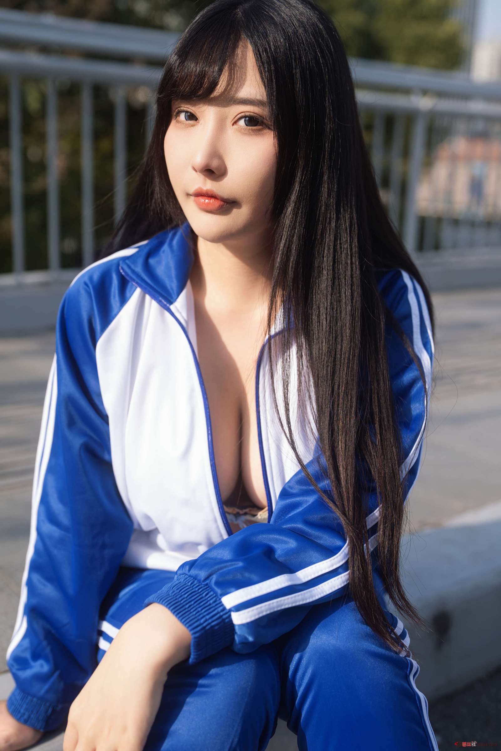 https://www.lss77.com/wp-content/uploads/2024/01/1705576701-94f6d7e04a4d452-1600x2400.jpg