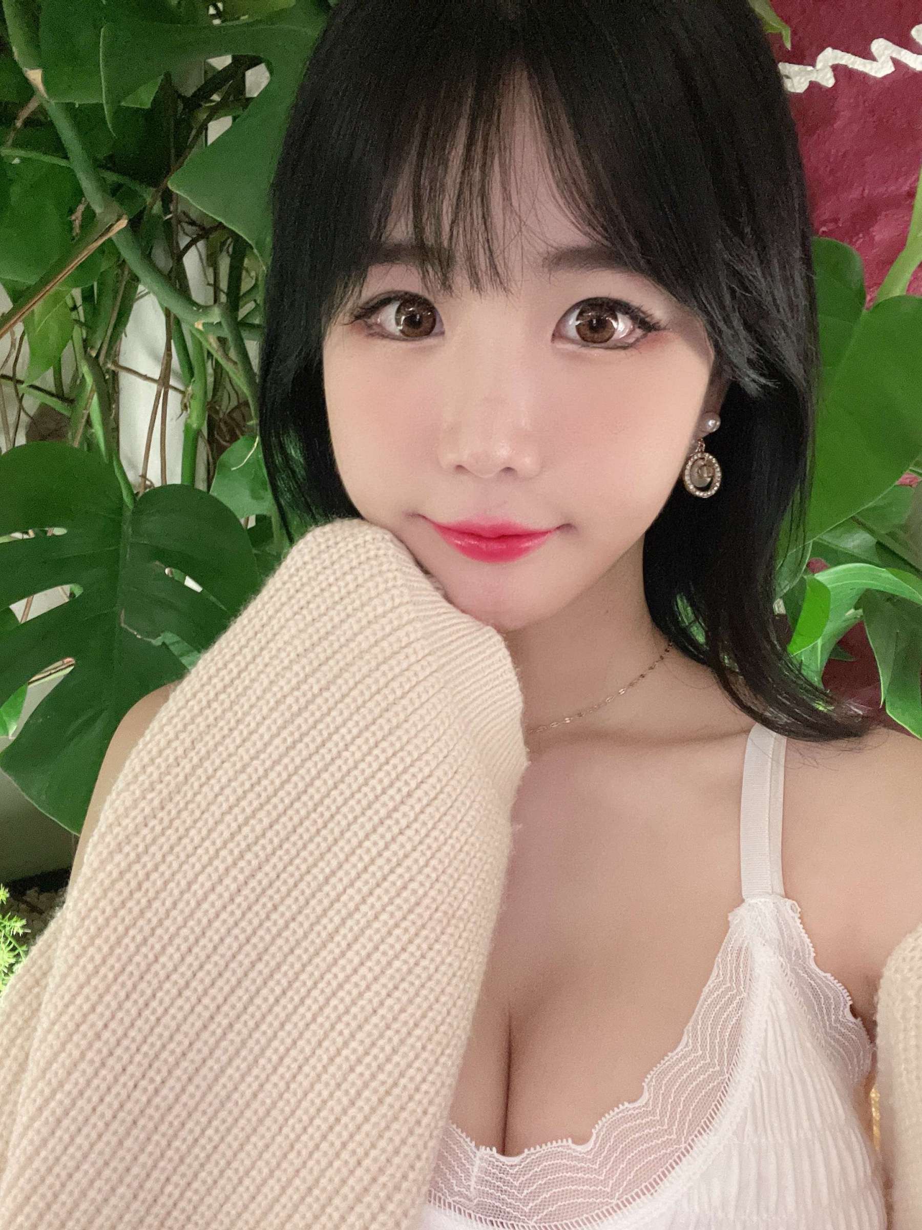 https://www.lss77.com/wp-content/uploads/2024/01/1705577045-bff82d18862ce94-1800x2400.jpg
