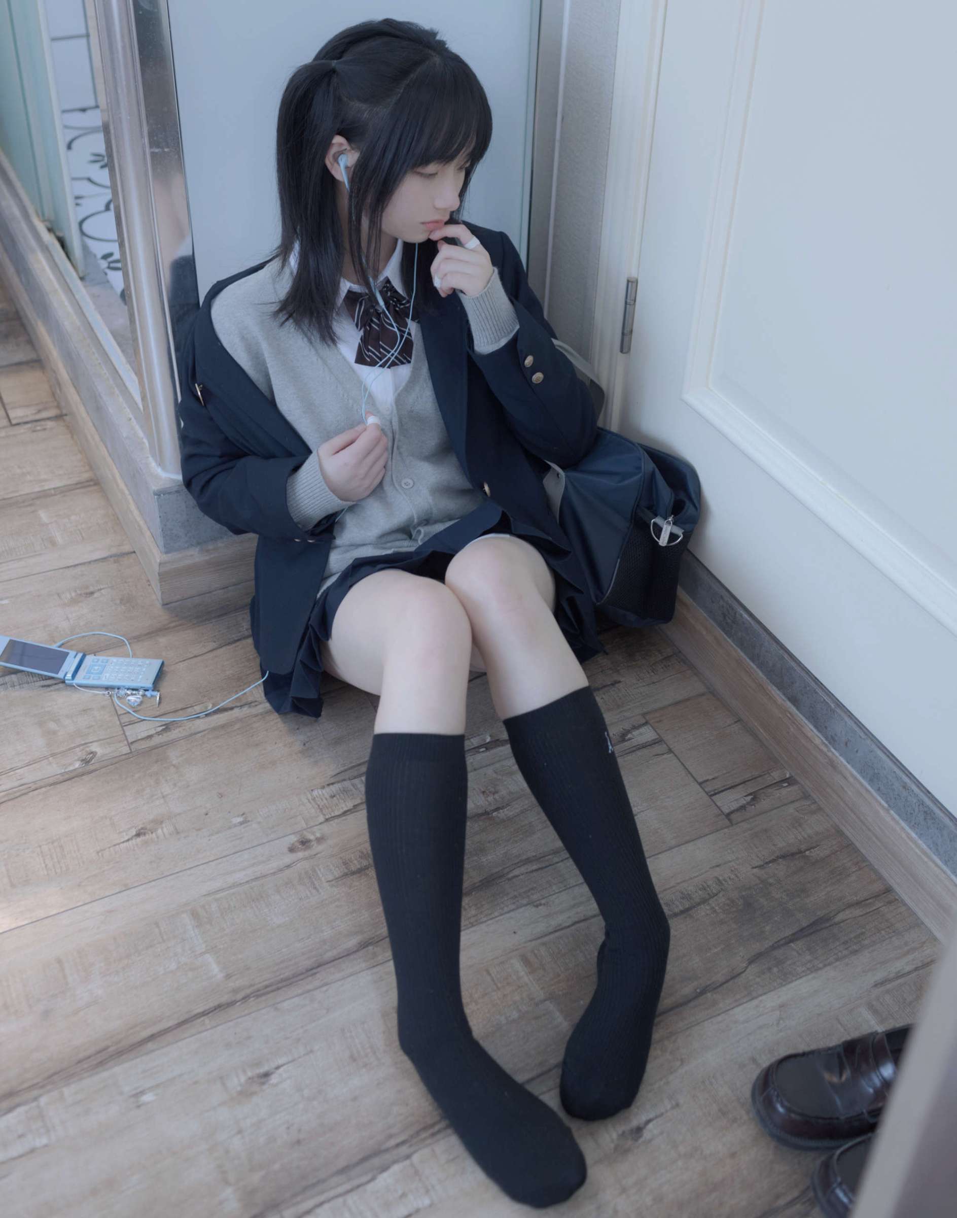 https://www.lss77.com/wp-content/uploads/2024/01/1705903029-7250eb93b3c18cc-1887x2400.jpg