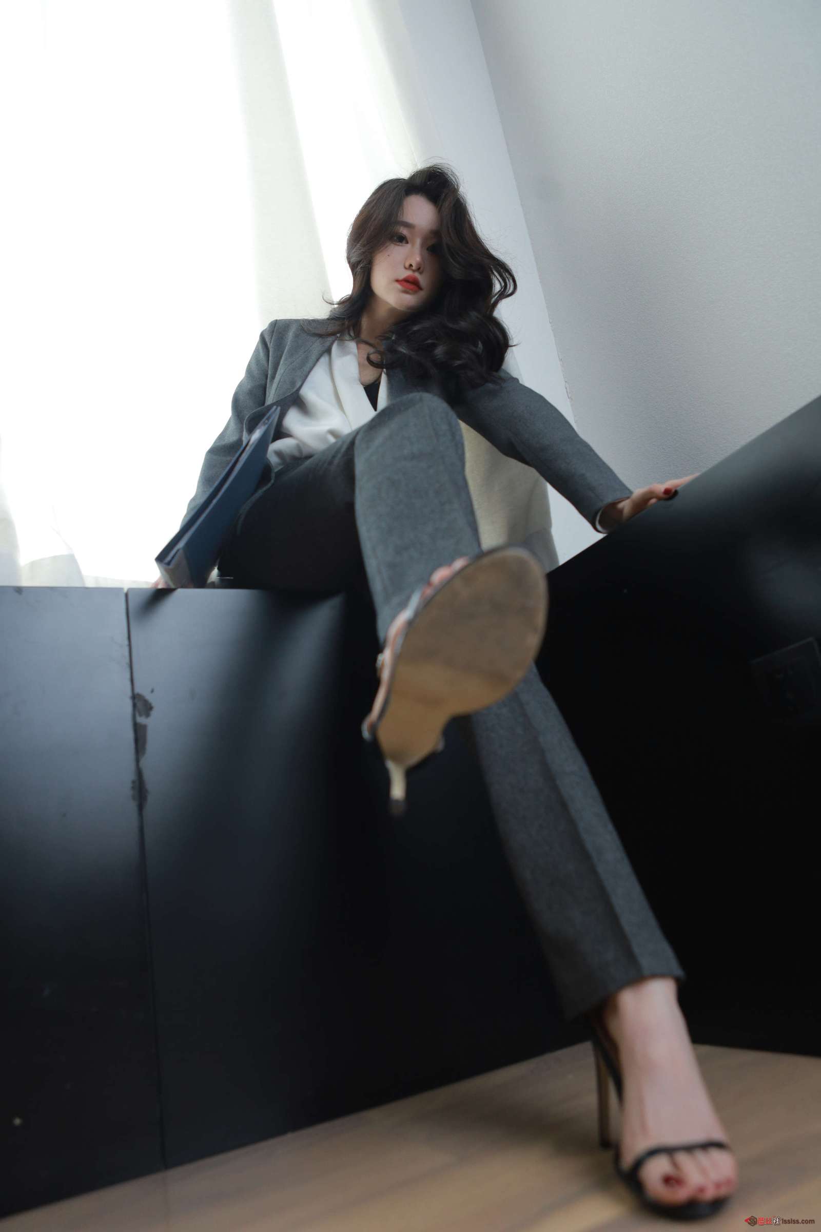 https://www.lss77.com/wp-content/uploads/2024/01/1705903111-bb332482a638036-1600x2400.jpg