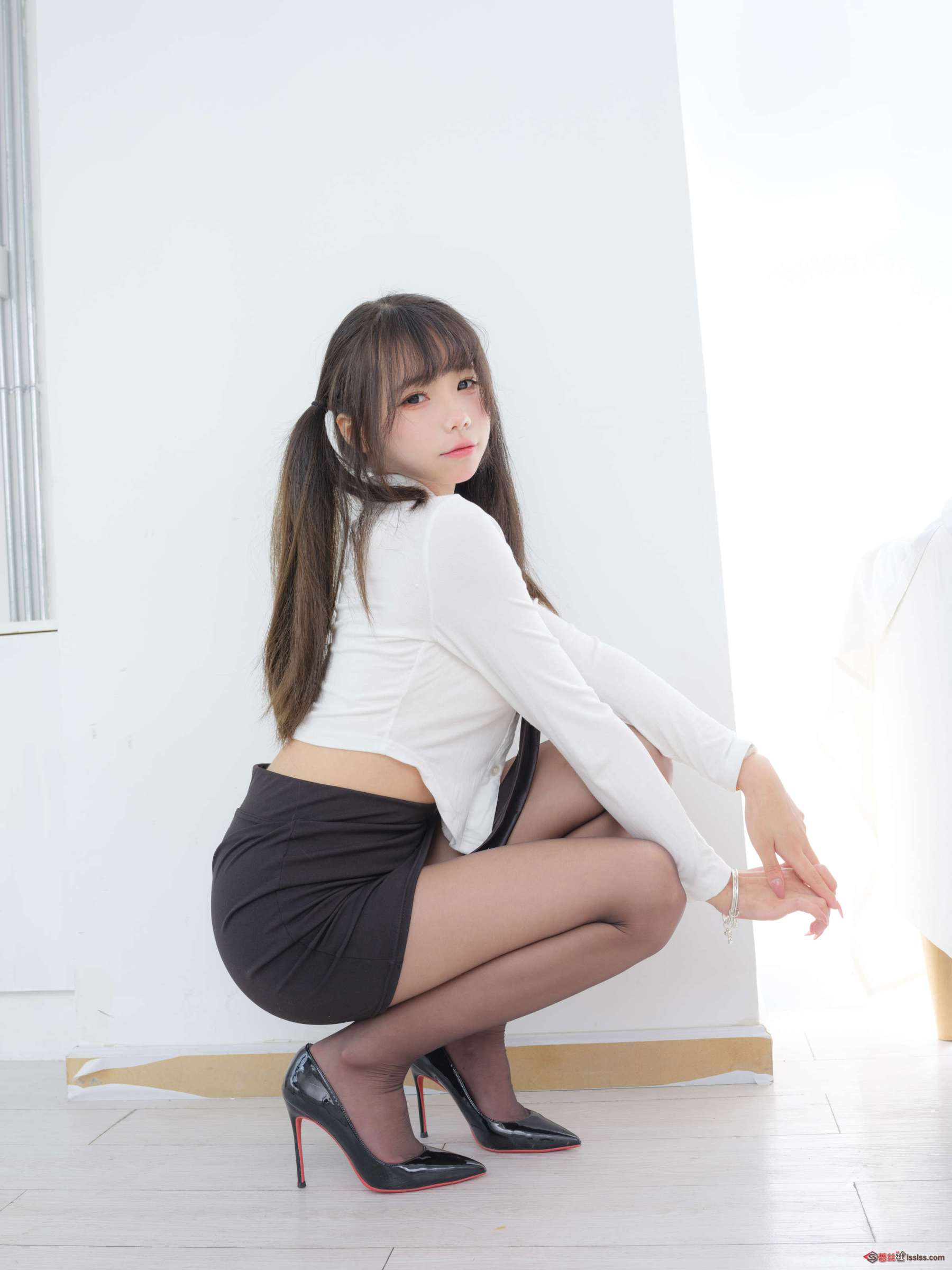 https://www.lss77.com/wp-content/uploads/2024/01/1705944202-a13ee062eff9d72-1800x2400.jpg