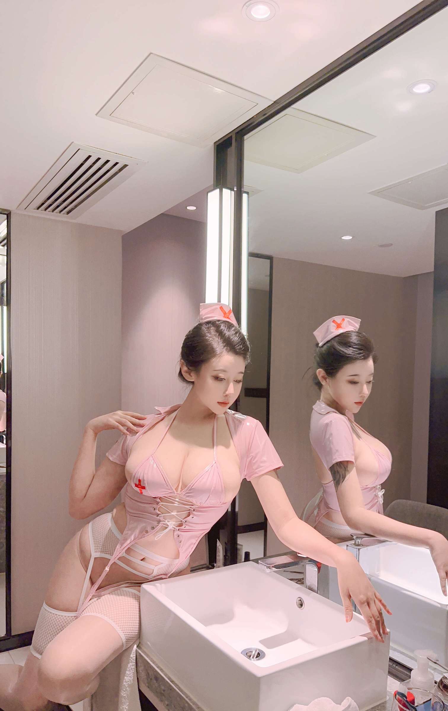 https://www.lss77.com/wp-content/uploads/2024/01/1705944772-e369853df766fa4-1512x2400.jpg
