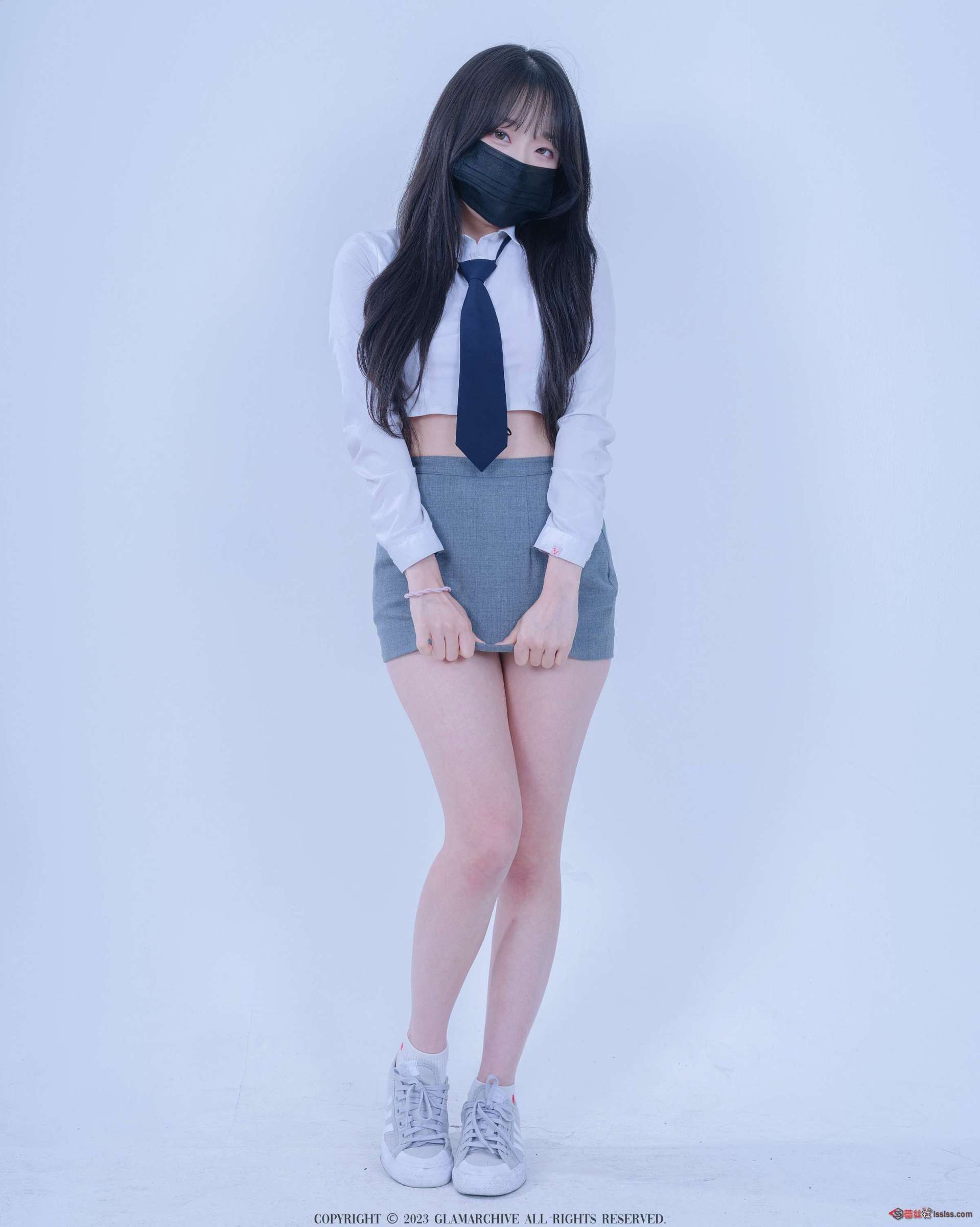 https://www.lss77.com/wp-content/uploads/2024/01/1706536348-2a79ea27c279e47-1918x2400.jpg