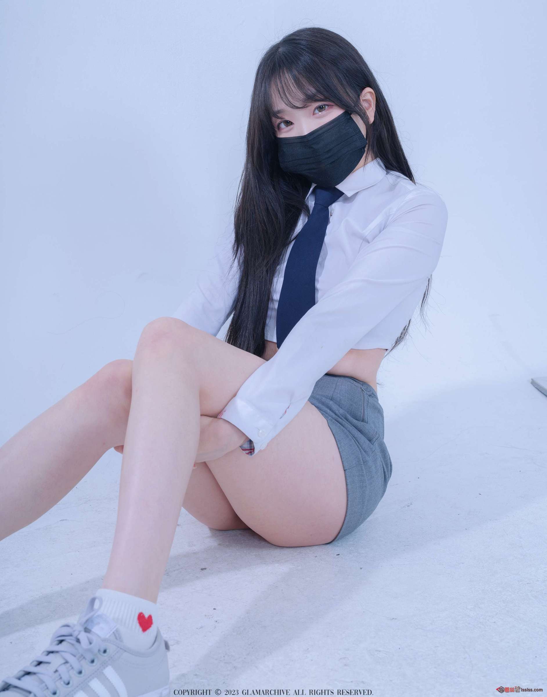 https://www.lss77.com/wp-content/uploads/2024/01/1706536607-cedebb6e872f539-1885x2400.jpg