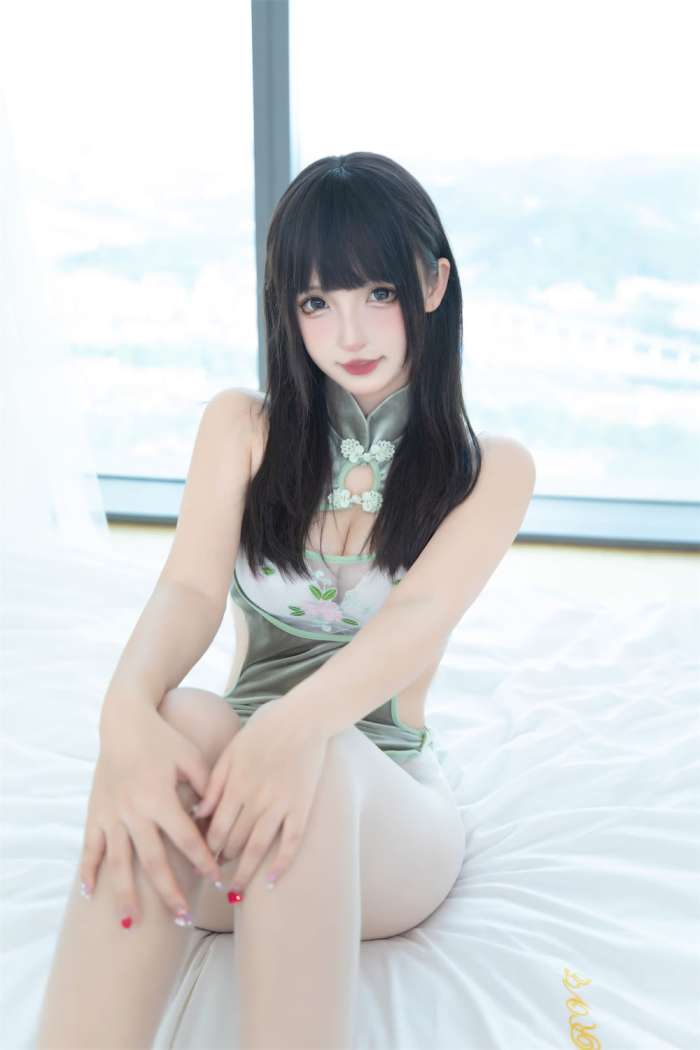 神楽坂真冬-青翠如梦 [73P2V101MB]