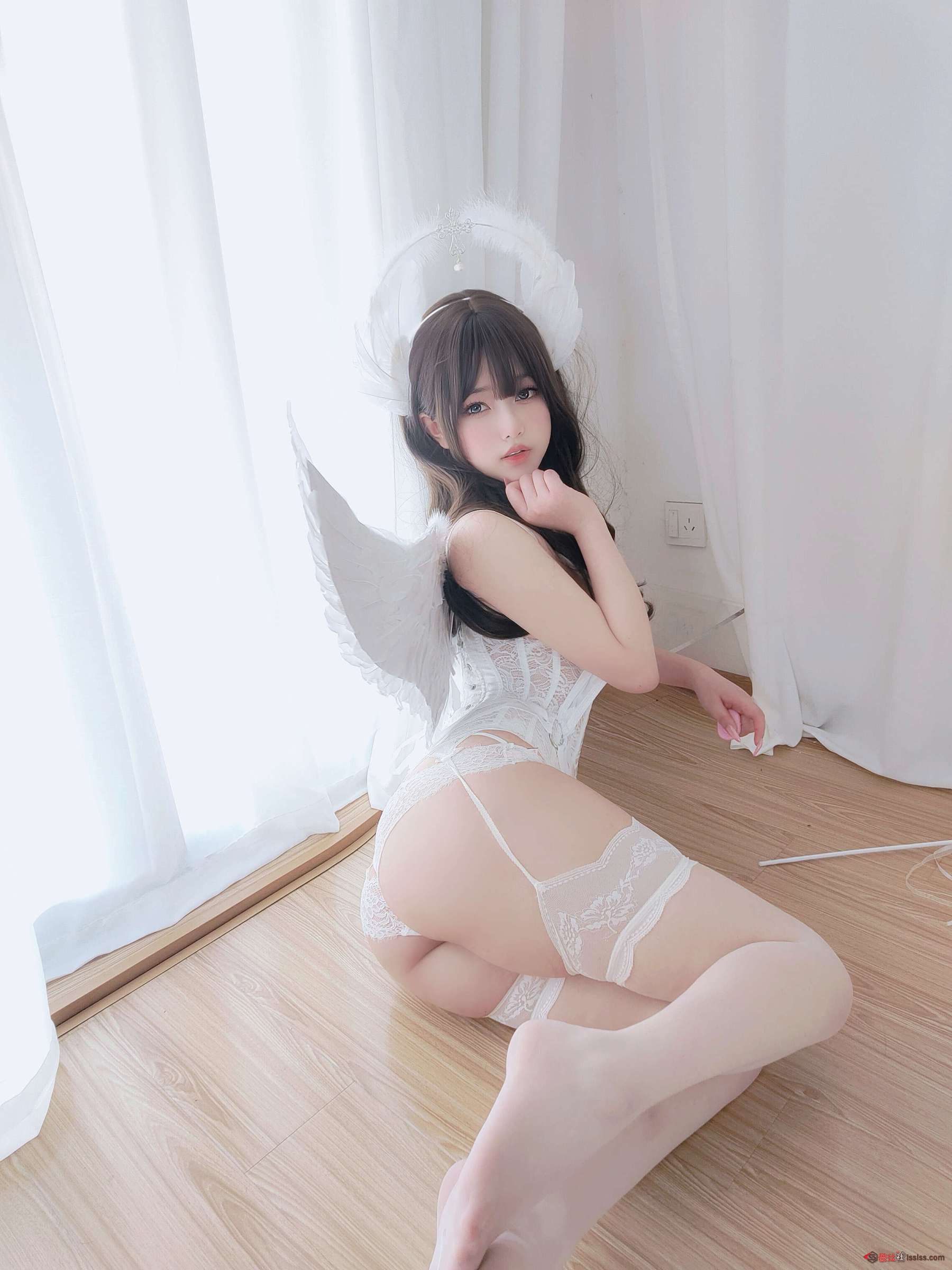 https://www.lss77.com/wp-content/uploads/2024/04/1711975866-85fc37b18c57097-1800x2400.jpg
